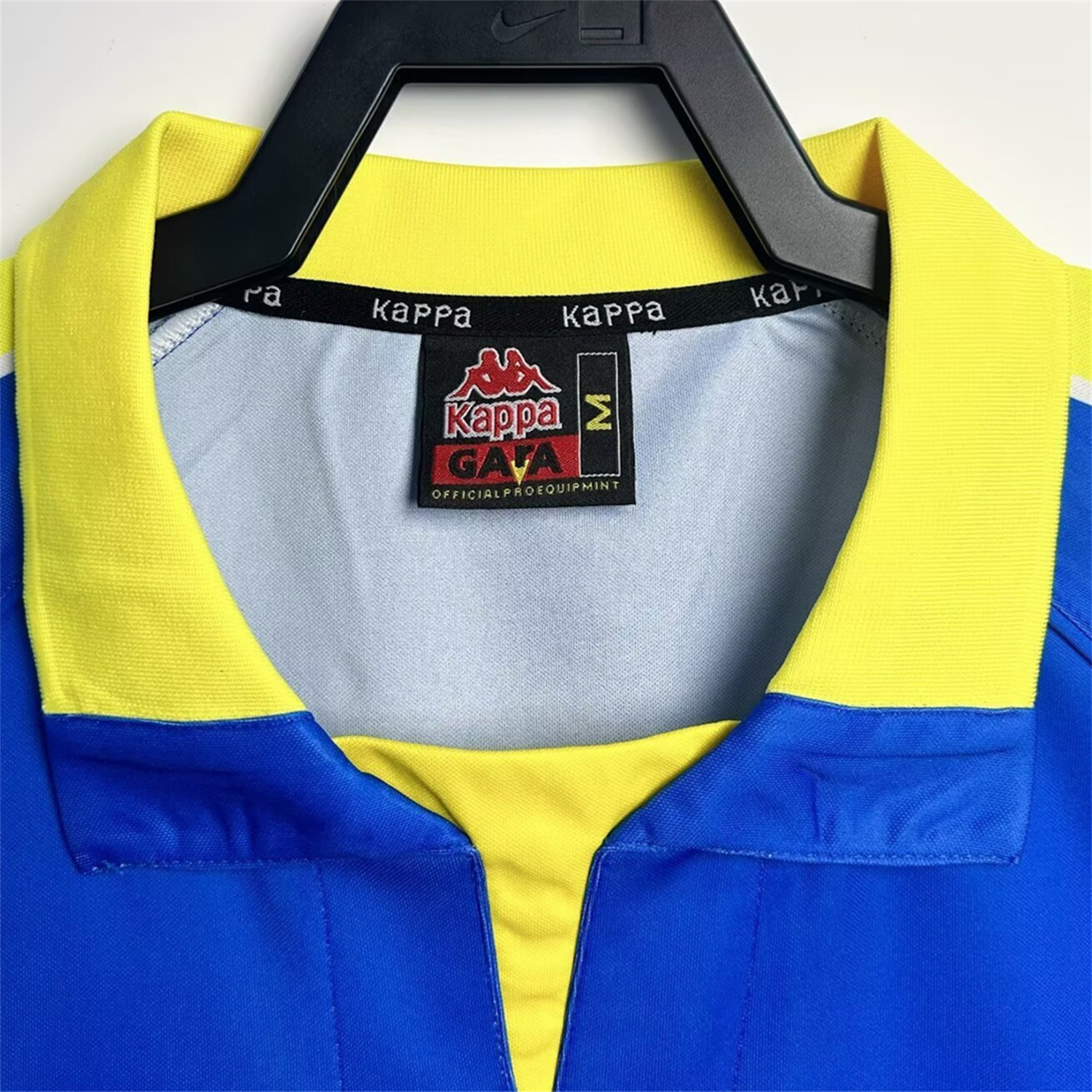 AlphaJersey-Retro Juventus 1997-99 Third Jersey
