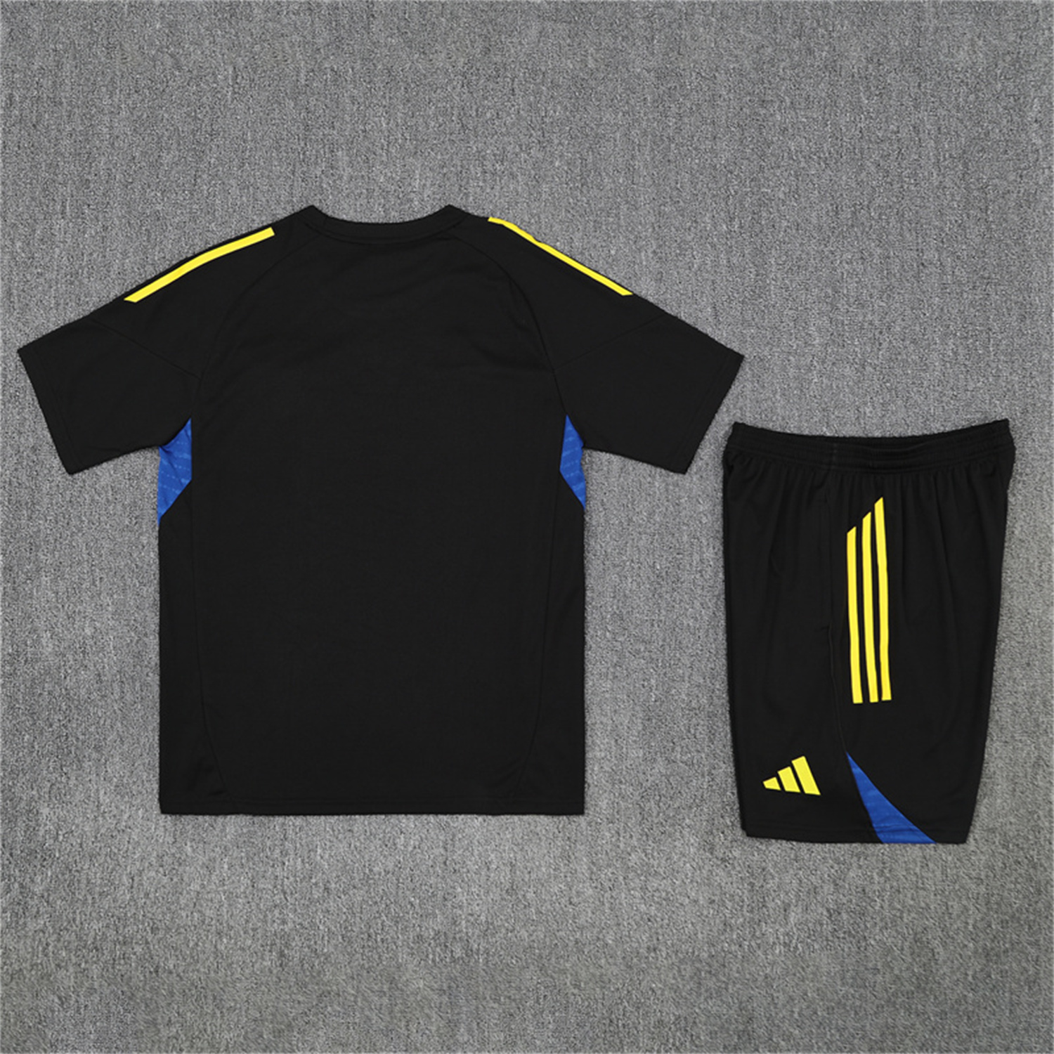 AlphaJersey-Manchester United 25-26 Short-Sleeve Training Set - Black Top & Black shorts