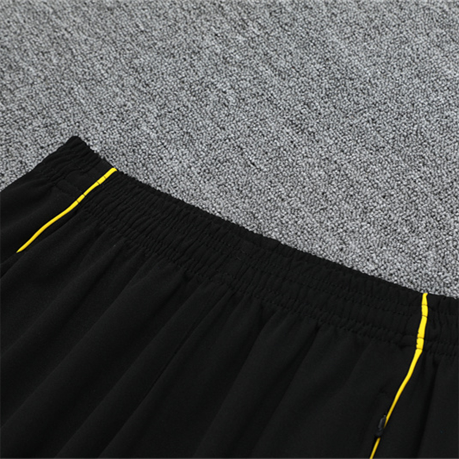 AlphaJersey-Real Madrid 25-26 Kids Long Sleeve Training Set - Yellow Line White Top and Black Shorts