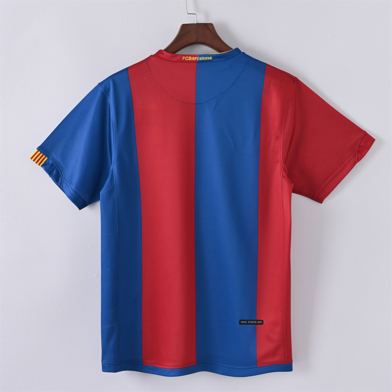 AlphaJersey-Retro Barcelona 06-07 Home Unsponsored Jersey