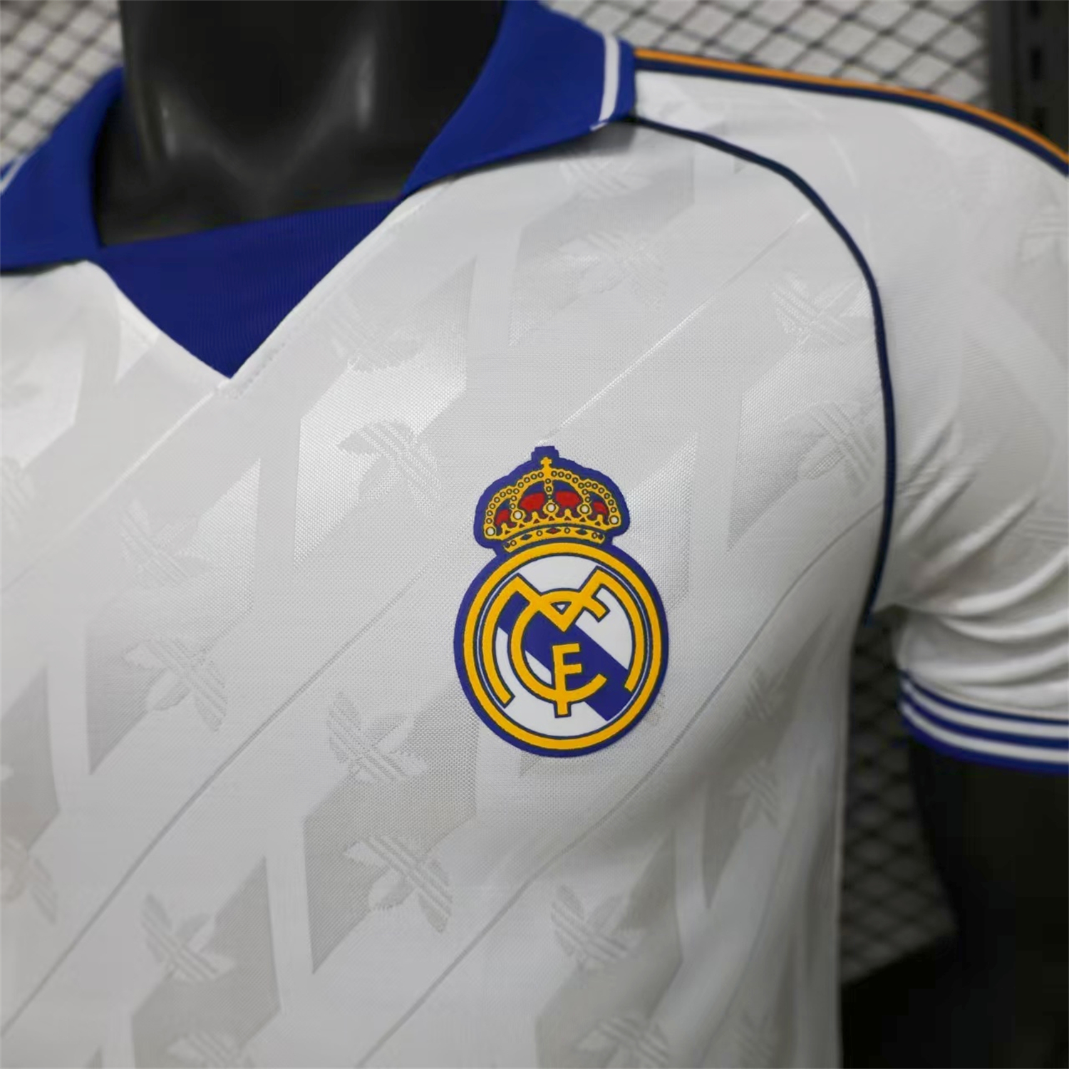 AlphaJersey-Real Madrid 25-26 Retro Style White Special Jersey - Player Version