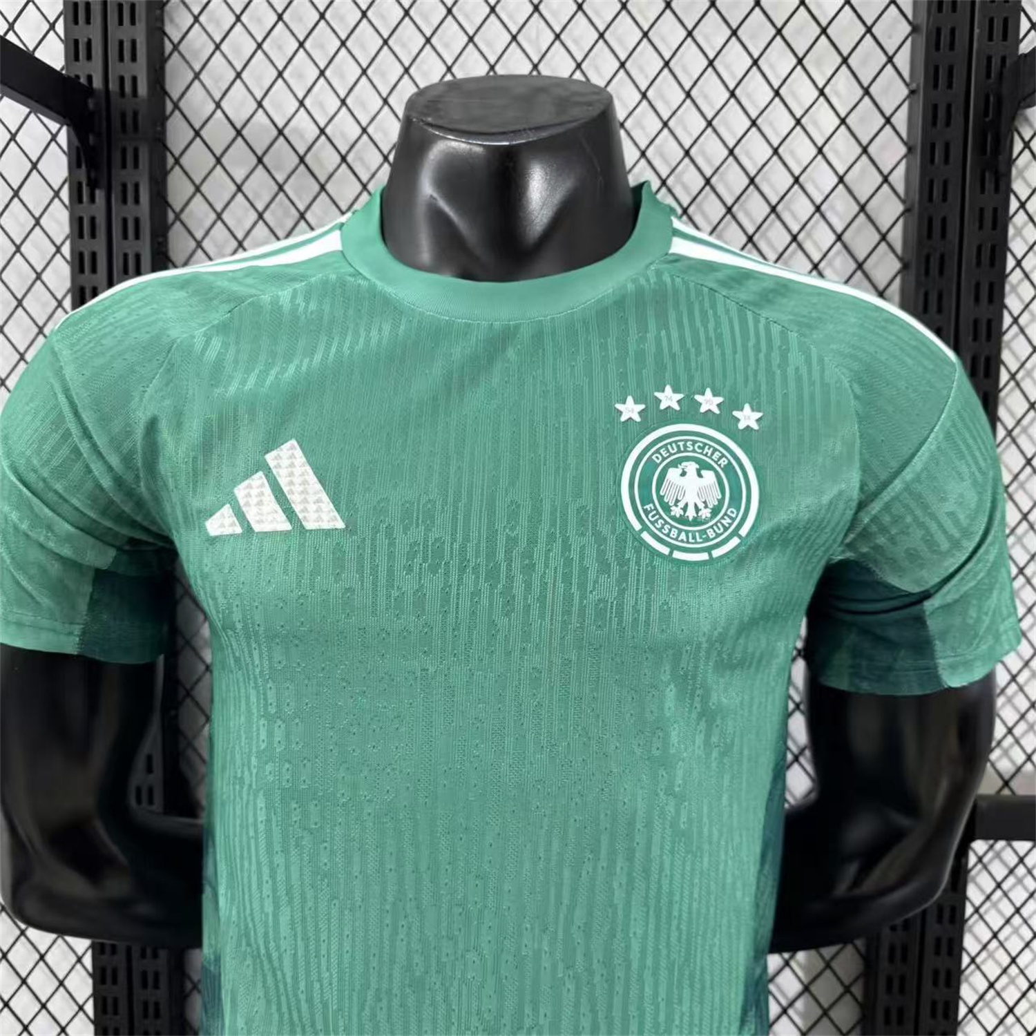 AlphaJersey-Germany 2026 Green Goalkeeper Jersey - Player Version
