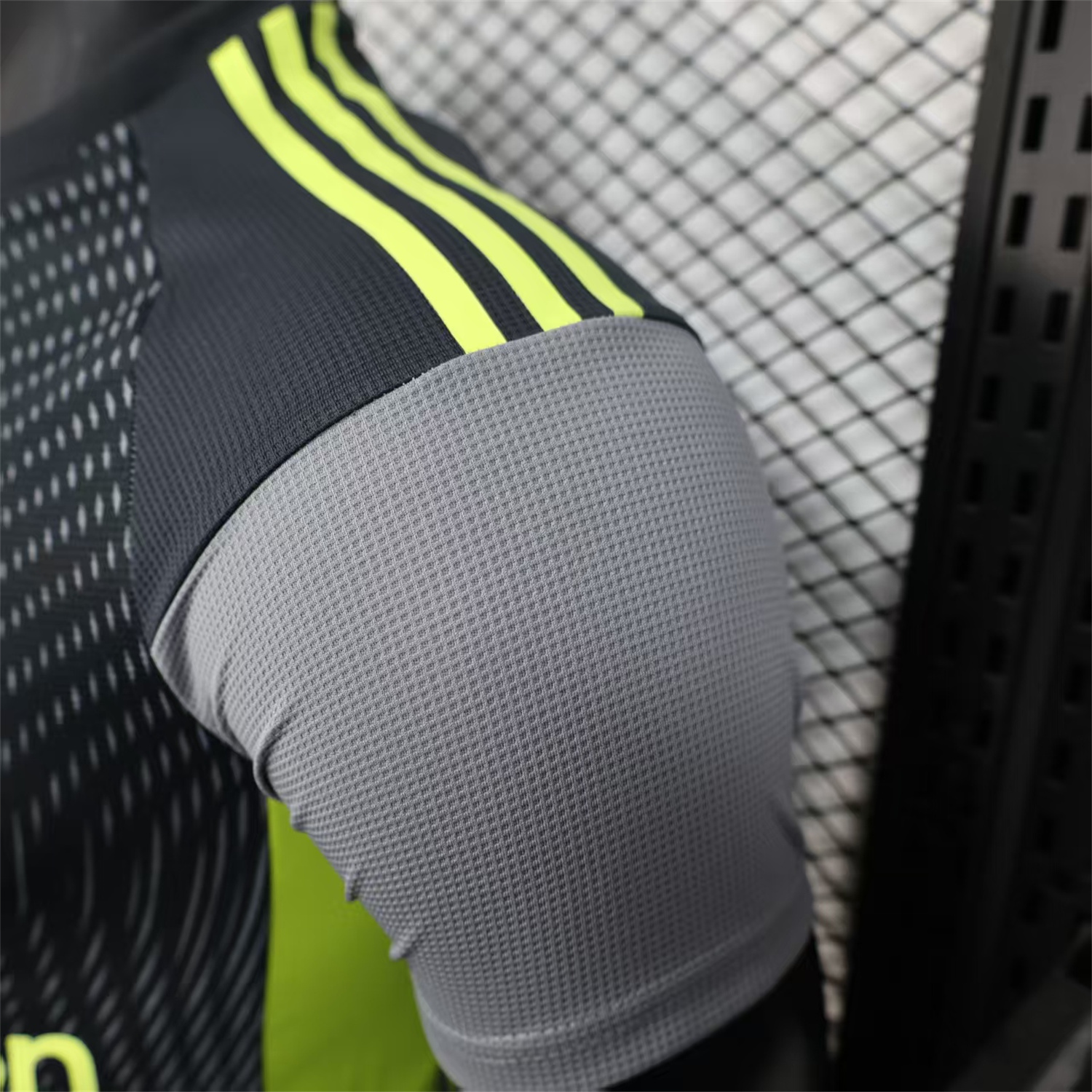 AlphaJersey-Manchester United 25-26 Black Grey Goalkeeper Jersey - Player Version