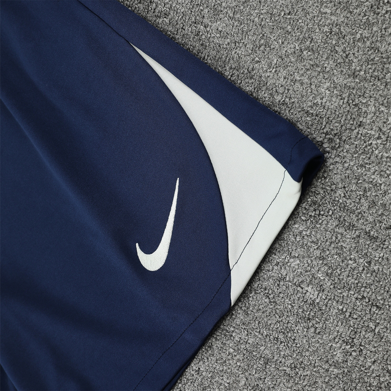 AlphaJersey-Inter Milan 25-26 Short-Sleeve Training Set - Blue Sleeve White Top & Blue Shorts