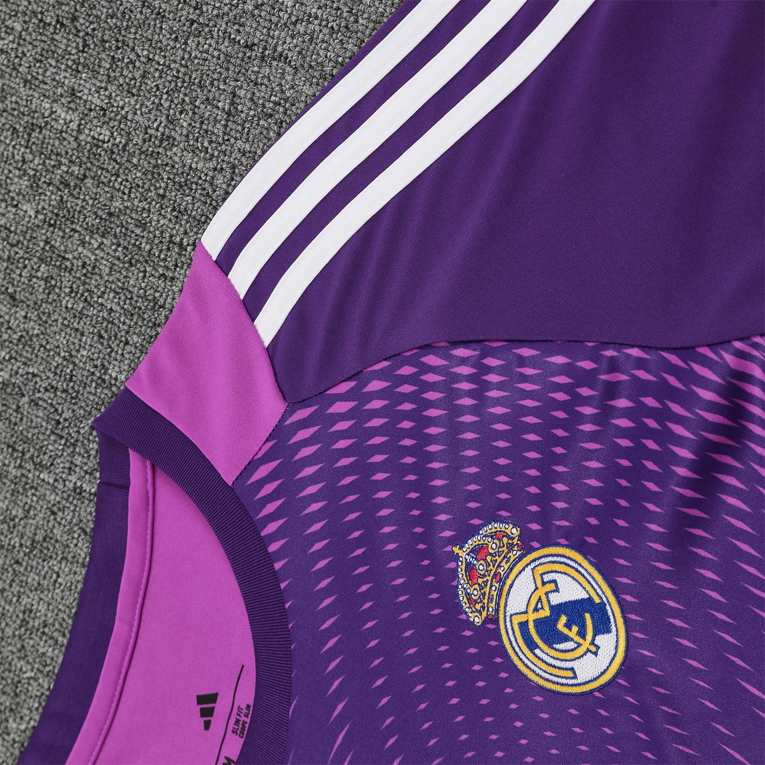AlphaJersey-Real Madrid 25-26 Longt-Sleeve Training Set - Purple Top & Purple Shorts