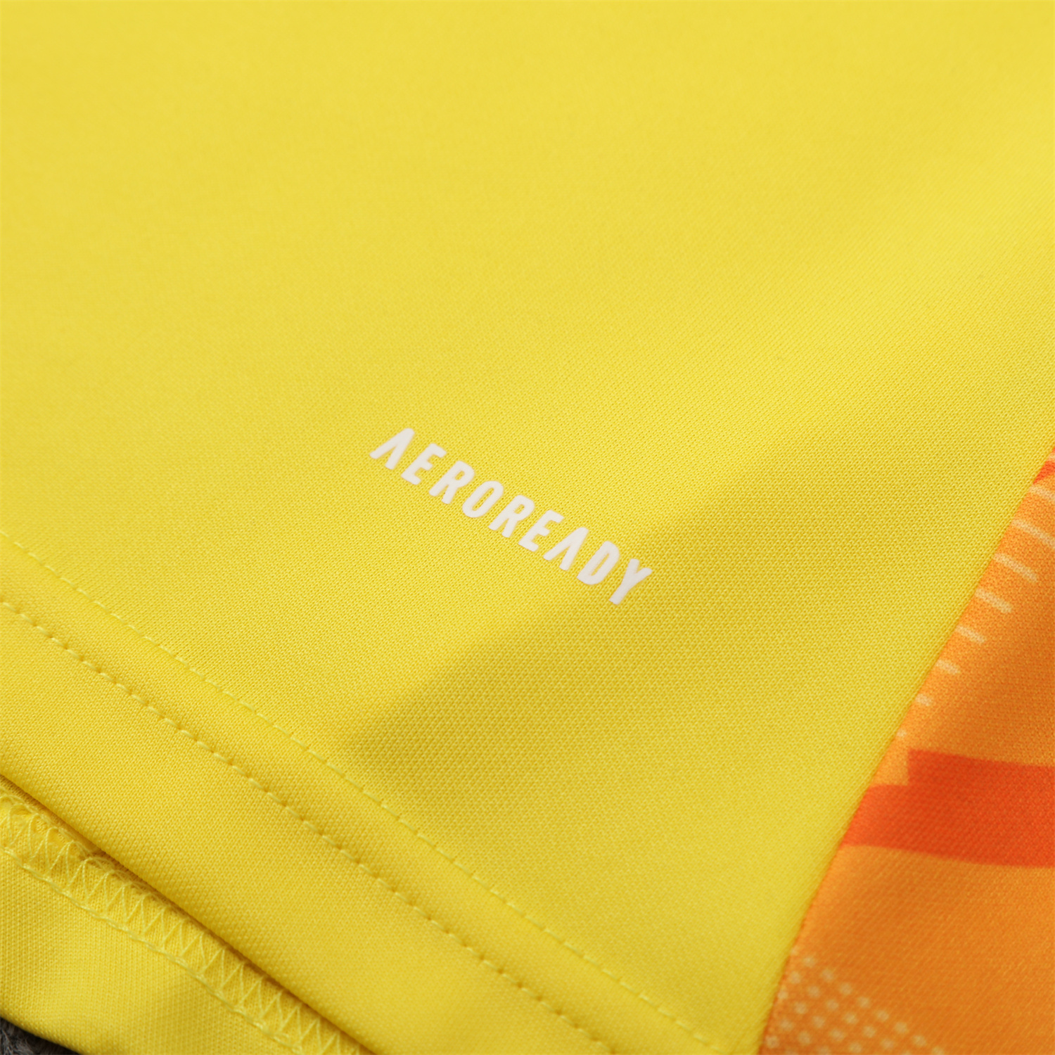 AlphaJersey-Atletico Mineiro 25-26 Long Sleeve Training Set - Yellow Top & Black Pants