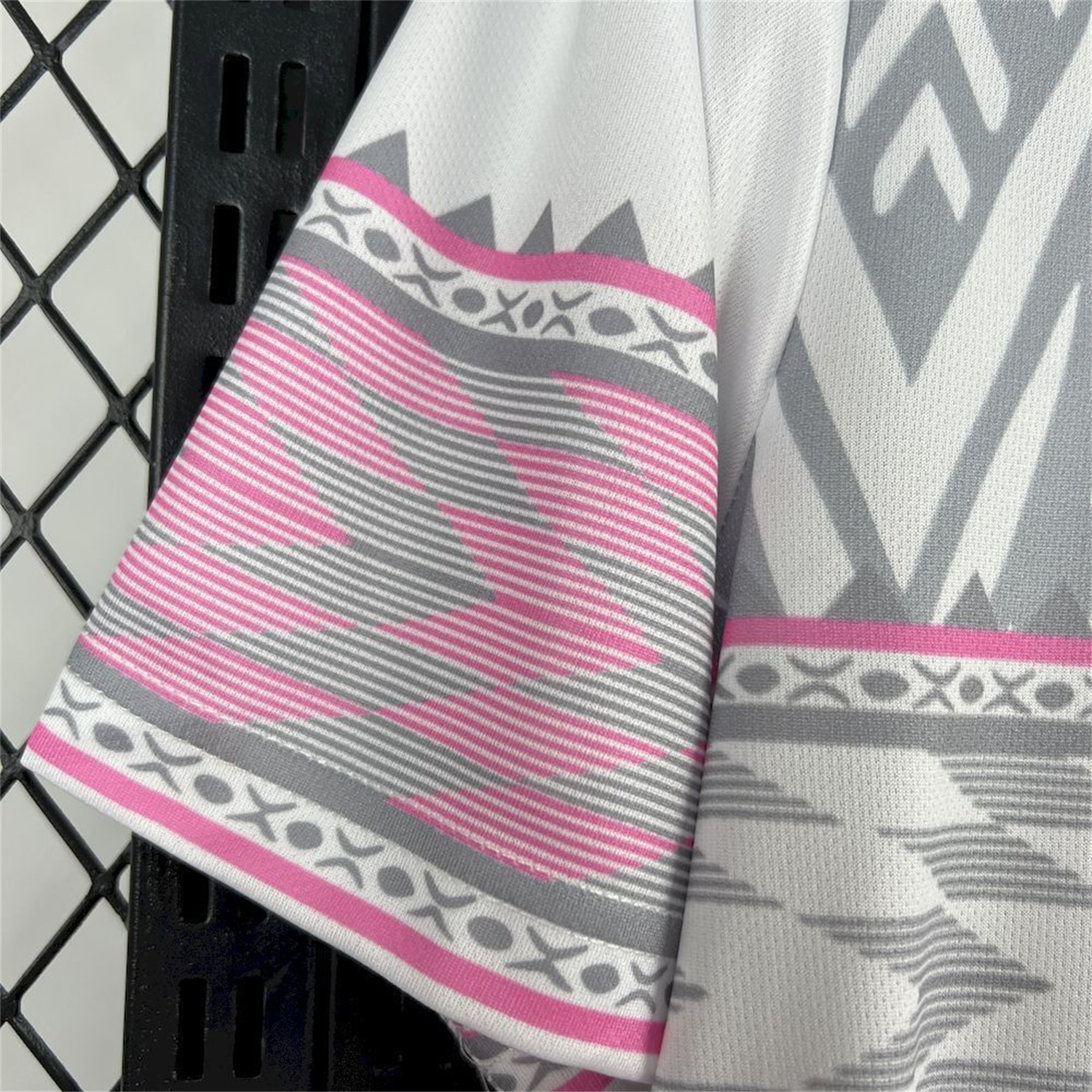 AlphaJersey-Mexico 25-26 Feathered Serpent Pink And Grey Special Jersey - Fans Version