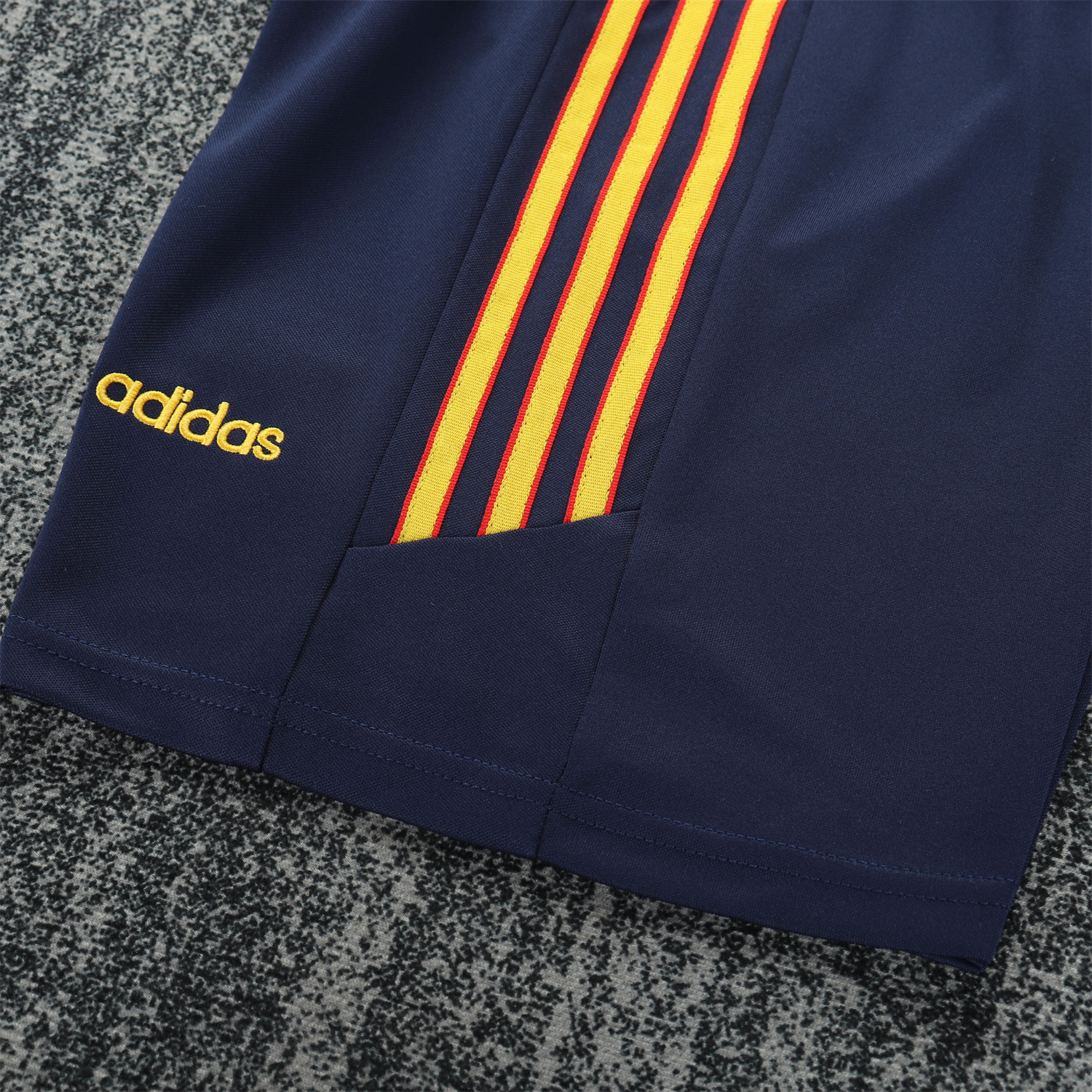 AlphaJersey-Retro Spain 1996 Away Kids Kit