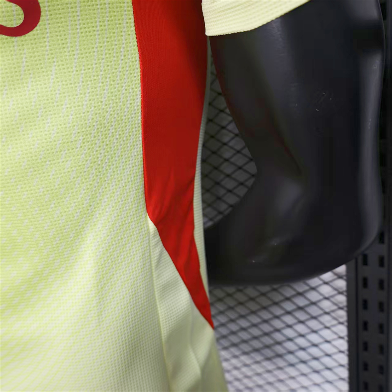 AlphaJersey-Arsenal 25-26 Light Yellow Goalkeeper Jersey - Player Version