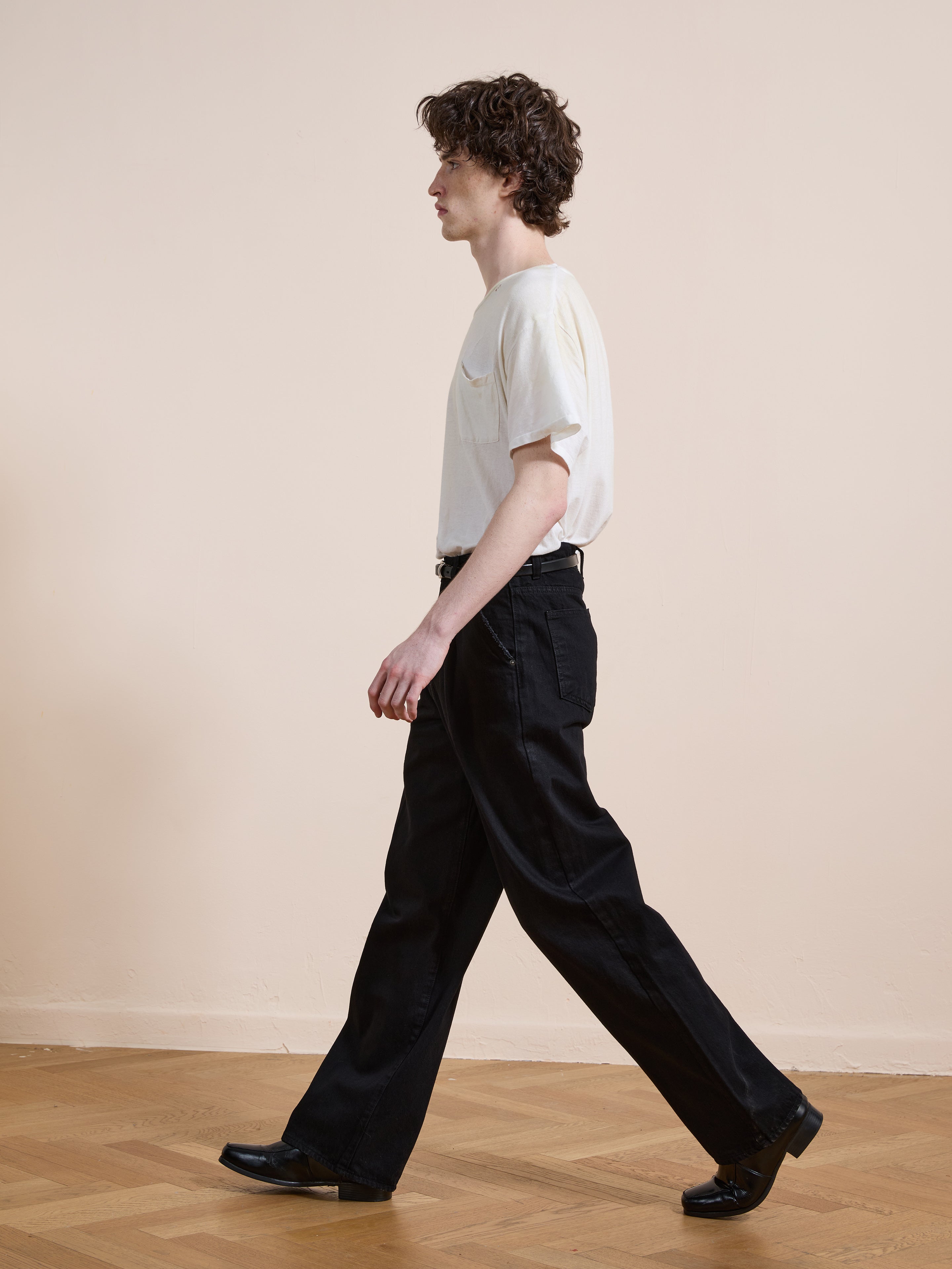 Pleated Relaxed Fit Jeans | Modern Menswear by yycbvcnbmmnbm