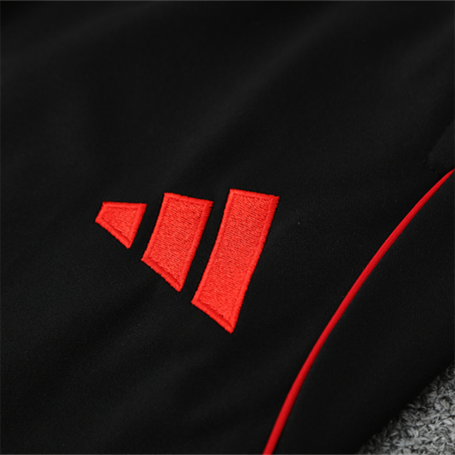 AlphaJersey-Bayern Munich 25-26 Kid Long Sleeves Training Set - Black Top & Black Pants