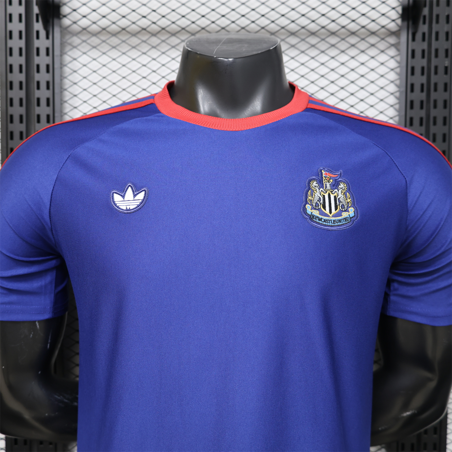 AlphaJersey-Newcastle United 25-26 Purple-Blue Casual Jersey - Player Version