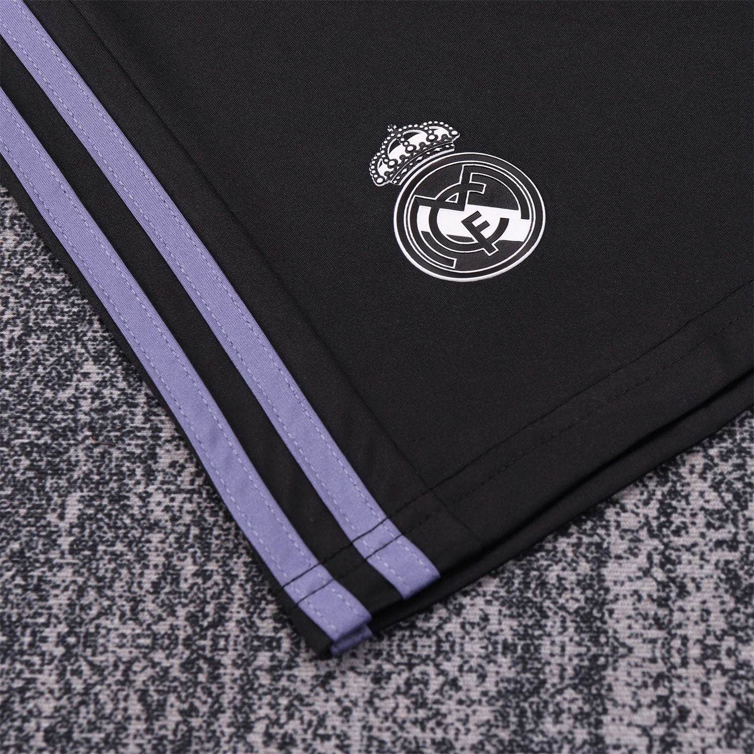 AlphaJersey-Retro Real Madrid 2016-17 Third Kids Kit
