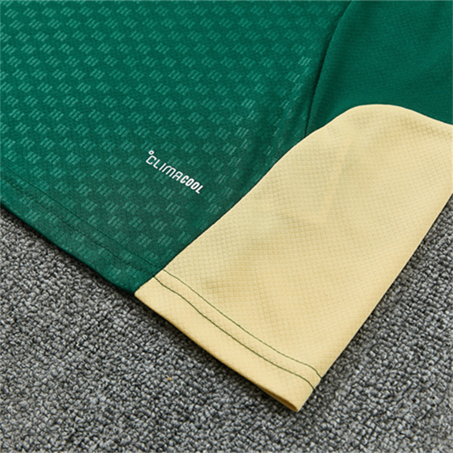 AlphaJersey-Real Madrid 26-27 Short-Sleeve Training Set - Green Top & Green Shorts