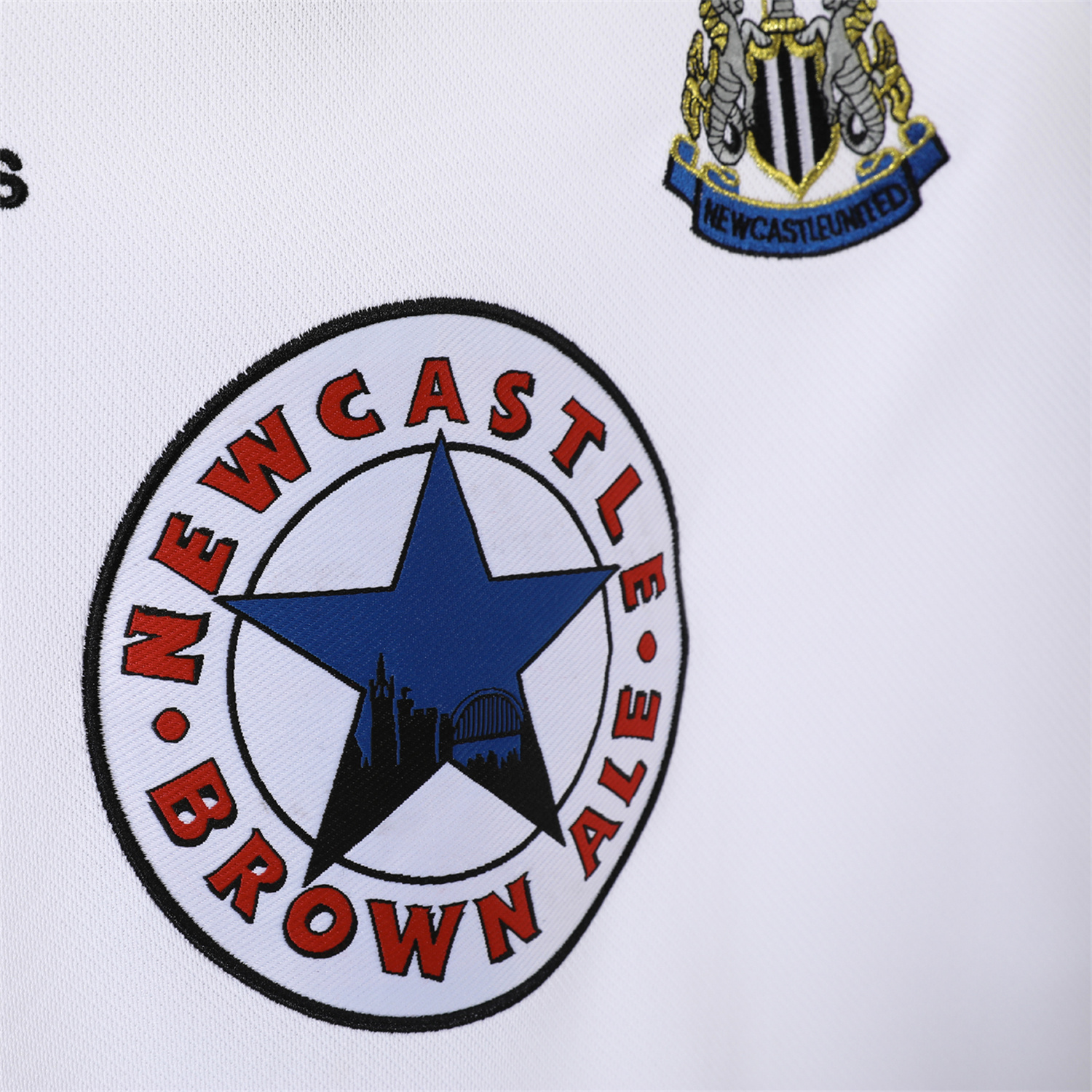 AlphaJersey-Retro Newcastle United 1999-00 Away Jersey