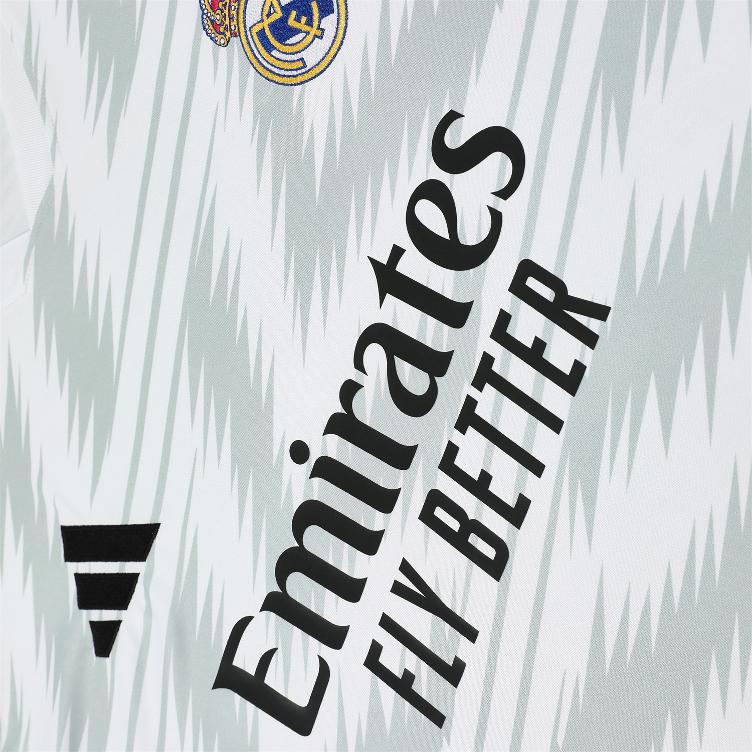 AlphaJersey-Real Madrid 25-26 Short-Sleeve Training Set - Grey Arrow Pattern Top & Black Shorts