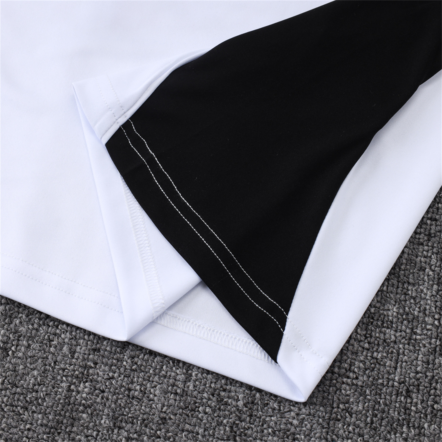 AlphaJersey-Liver.pool 25-26 Vest Training Set - White Vest & Black Shorts