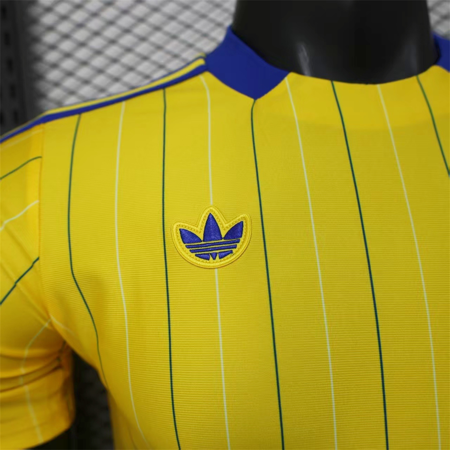 AlphaJersey-Leeds United 25-26 Icon Travel Special Edition Yellow Jersey - Player Version