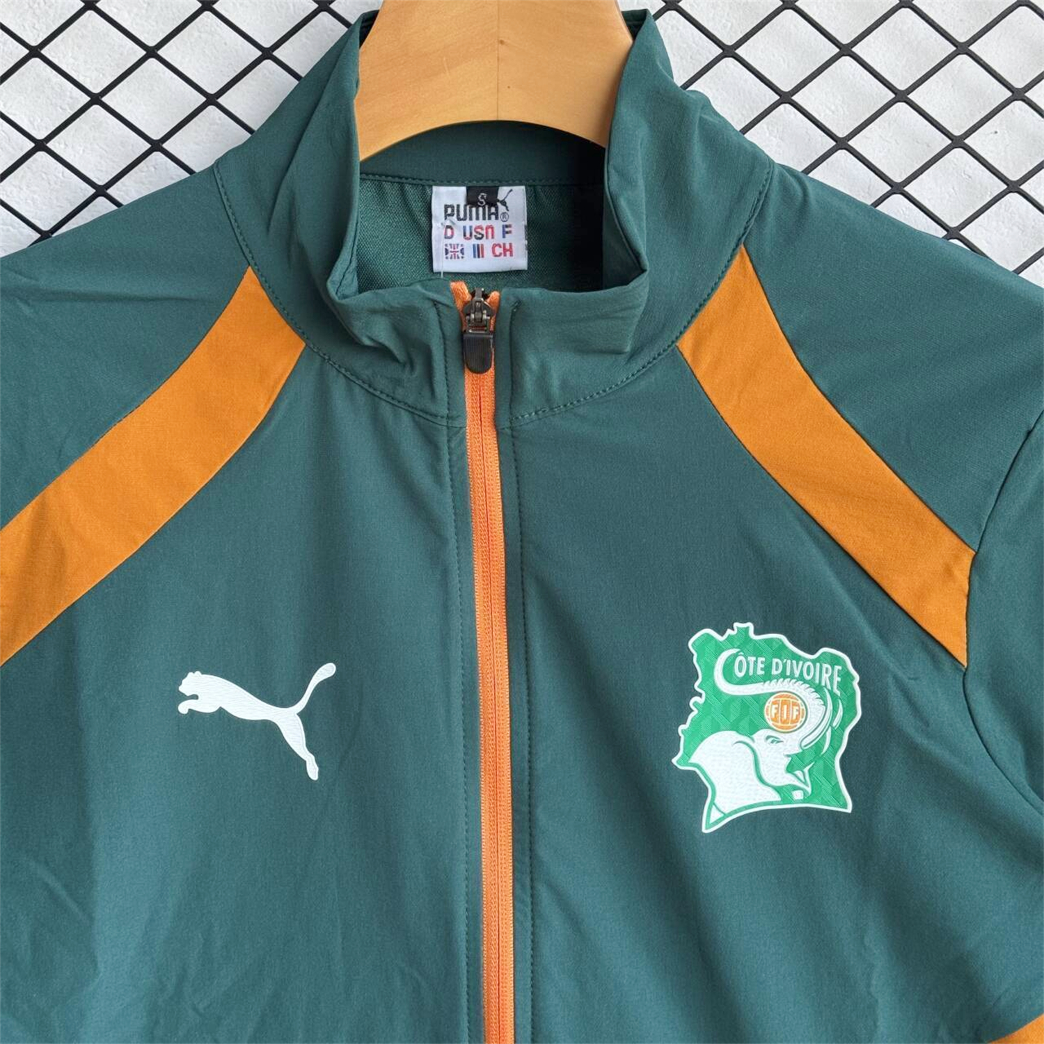 AlphaJersey-Ivory Coast 2026 Windbreaker Training Set - Green With Orange Top and Pants