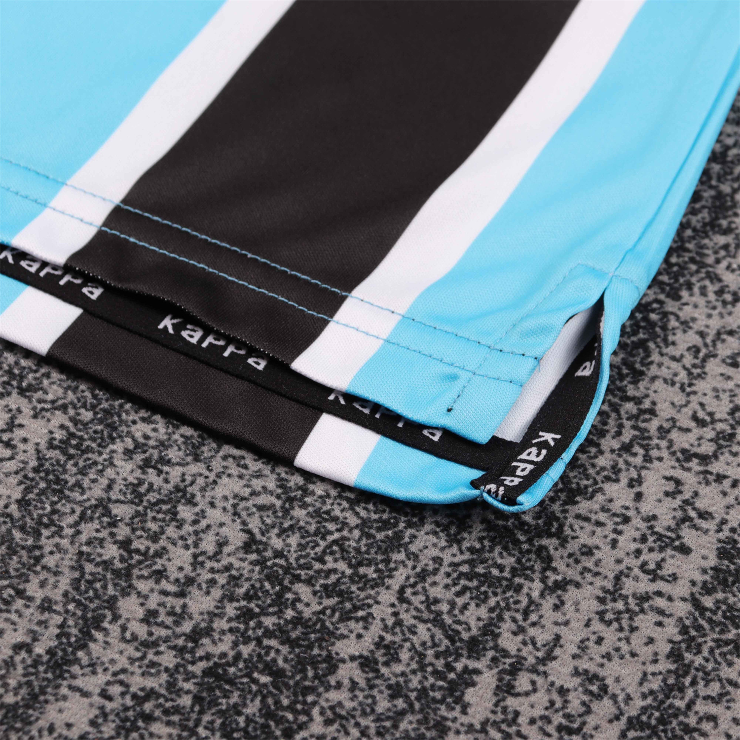 AlphaJersey-Retro Gremio 2000 Home Kids Kit