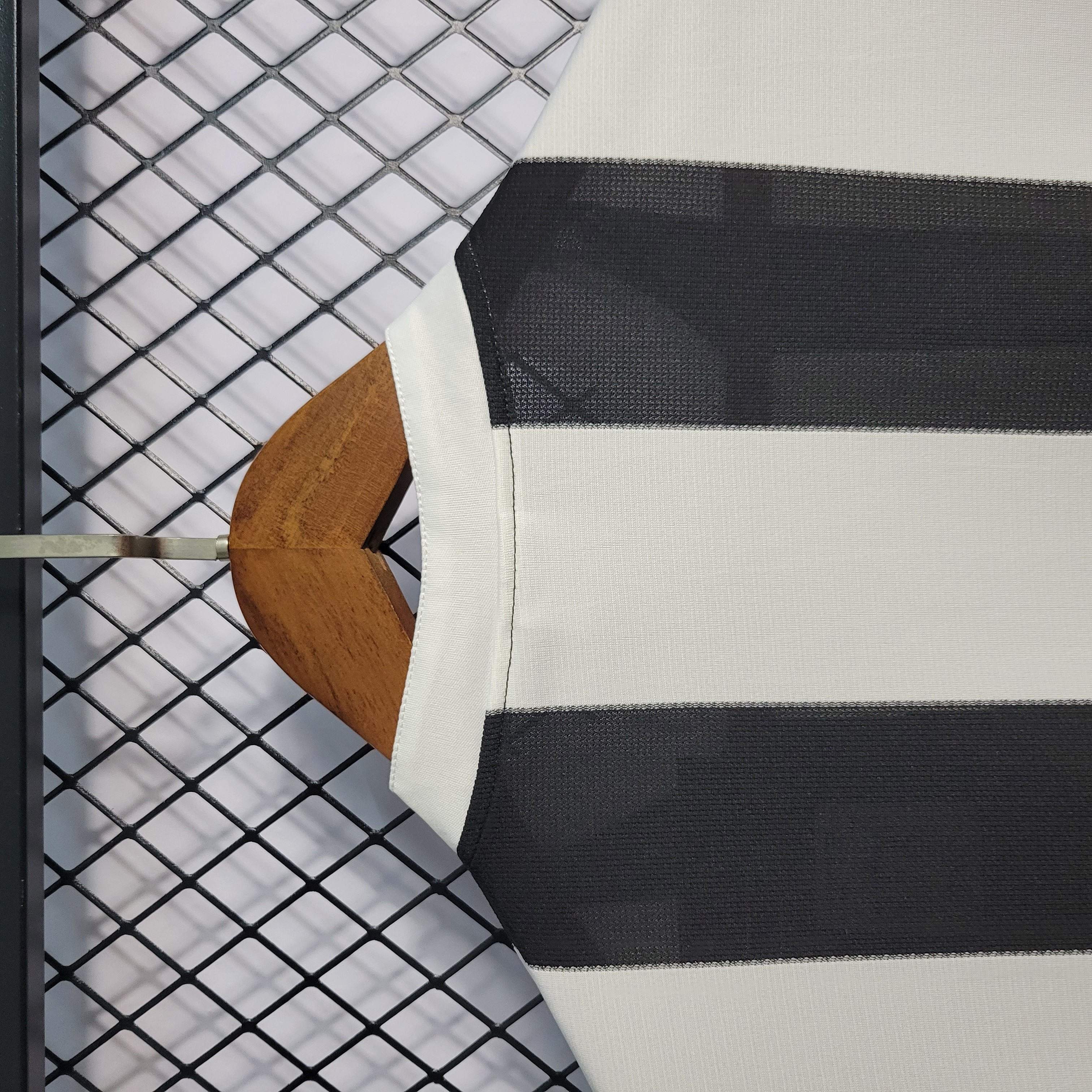 AlphaJersey-Retro Newcastle United 1995-97 Home Long Sleeve Jersey