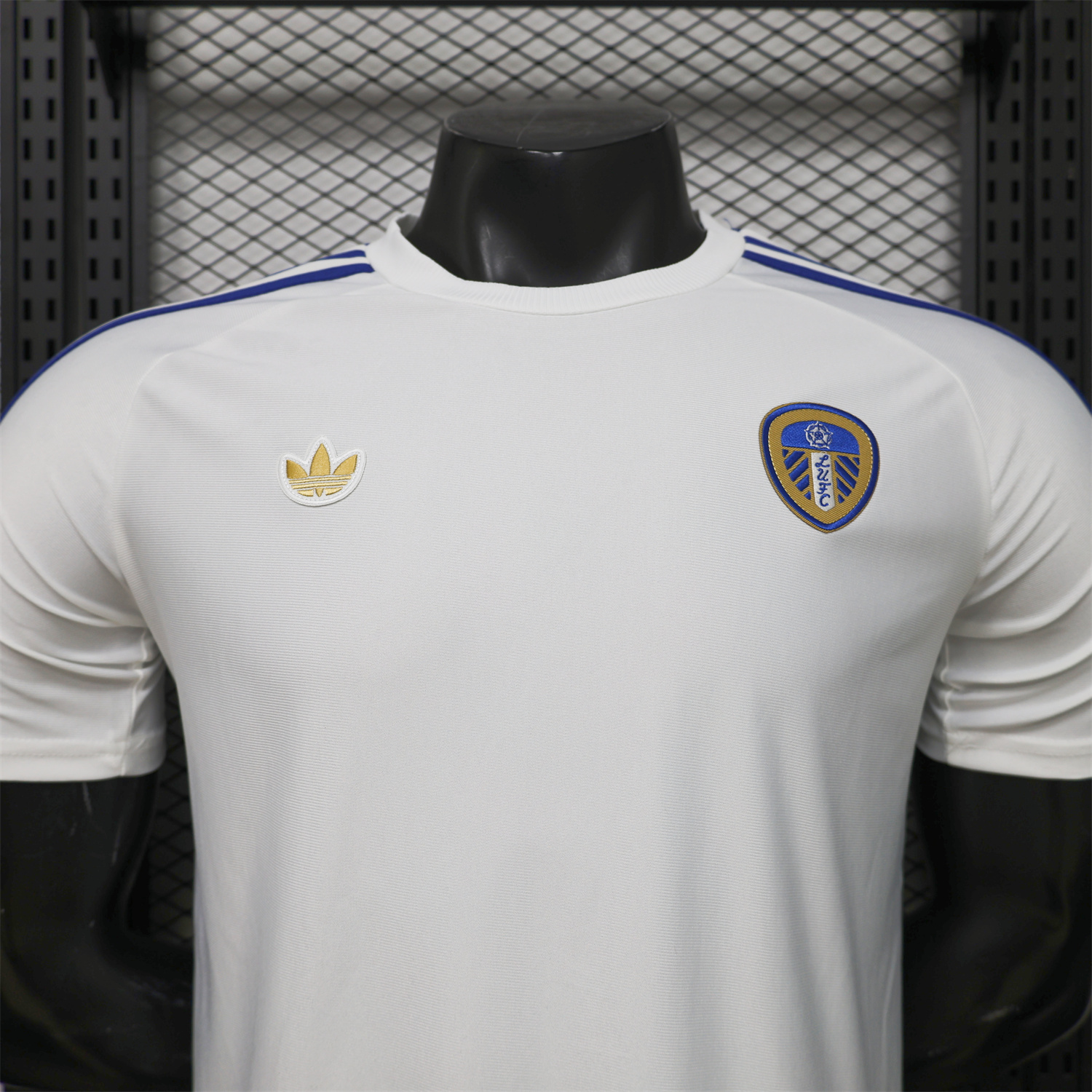 AlphaJersey-Leeds United 25-26 Icon Travel Special White Jersey - Player Version