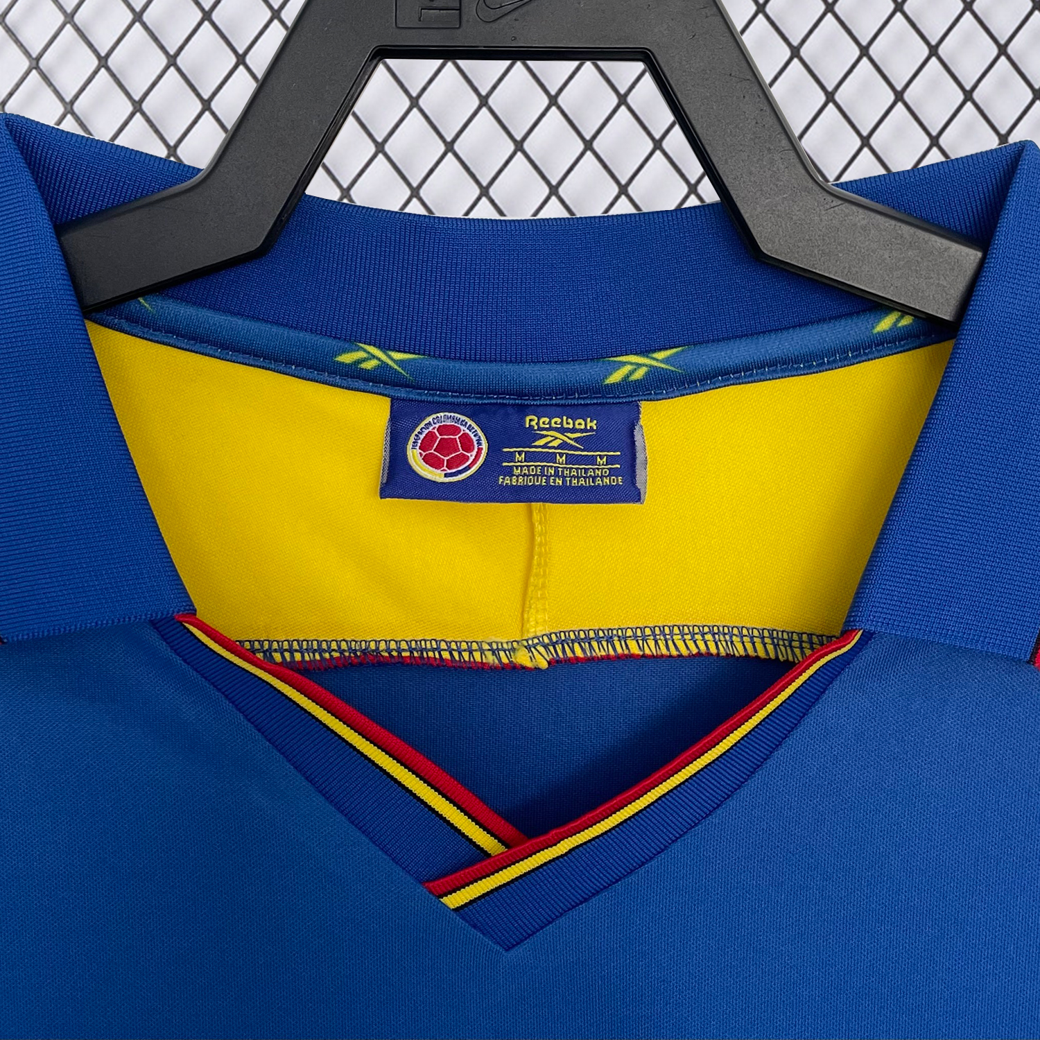 AlphaJersey-Retro Colombia 1998 Away Jersey