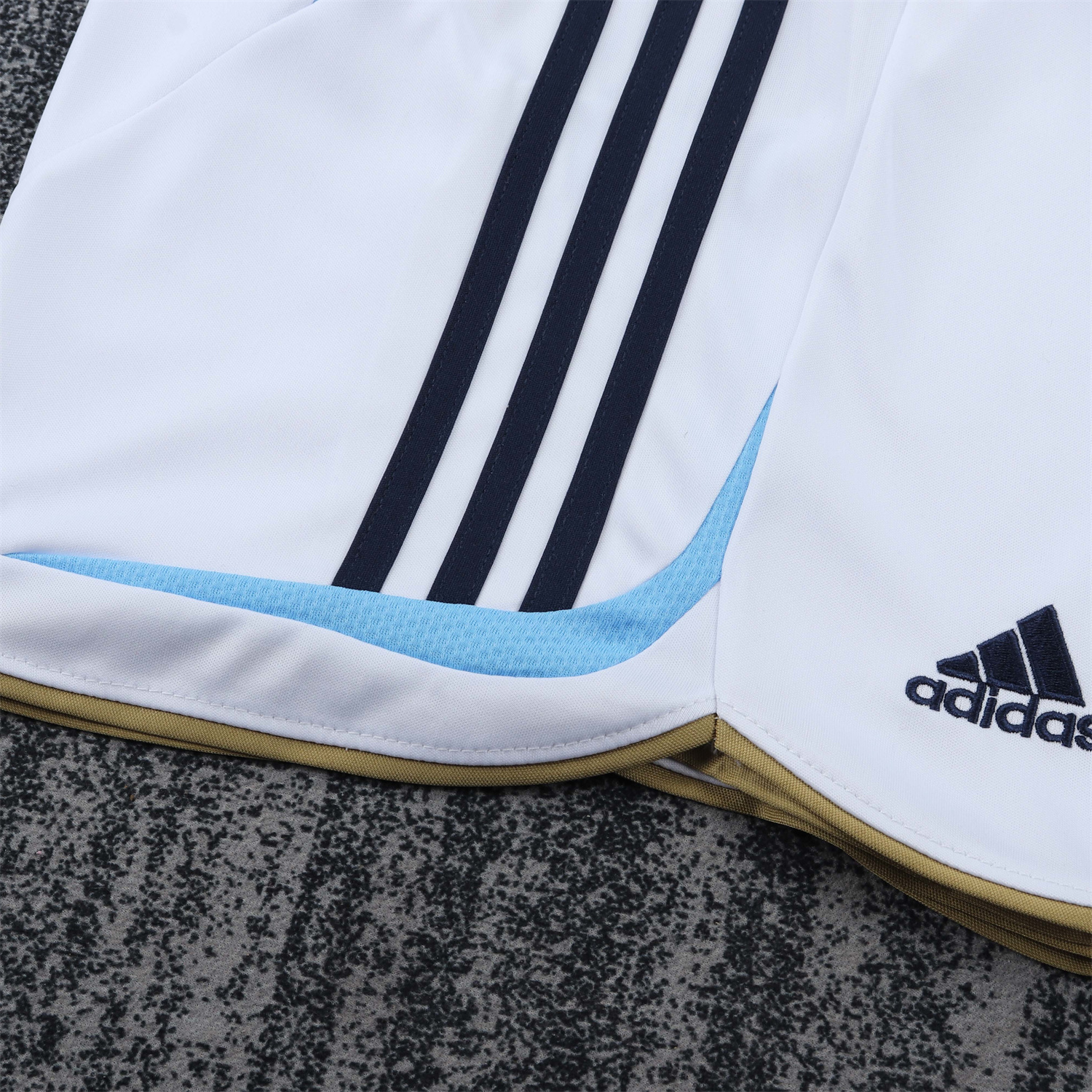 AlphaJersey-Retro Argentina 2006 Away Kids Kit