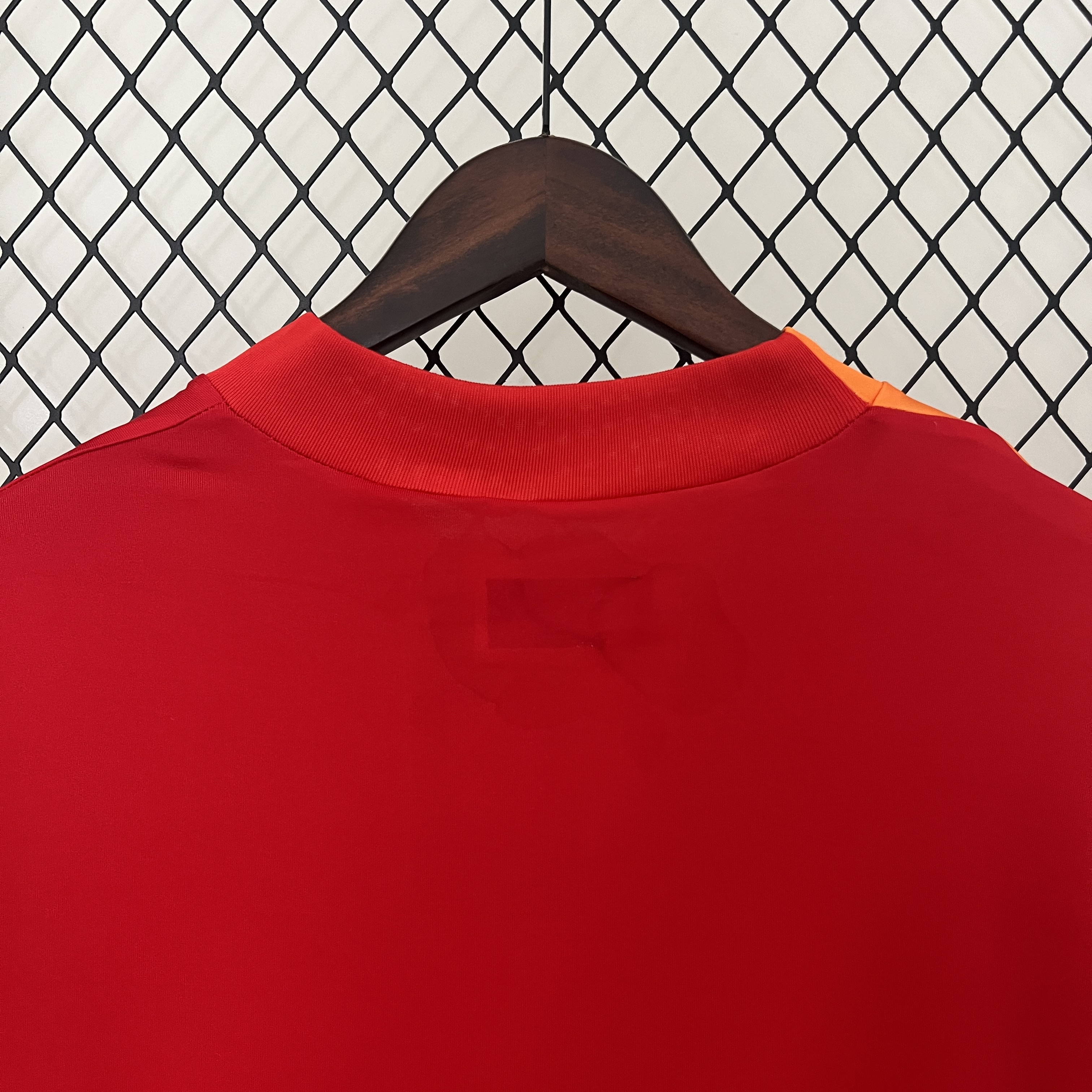 AlphaJersey-Retro Roma 2004-05 Home Jersey