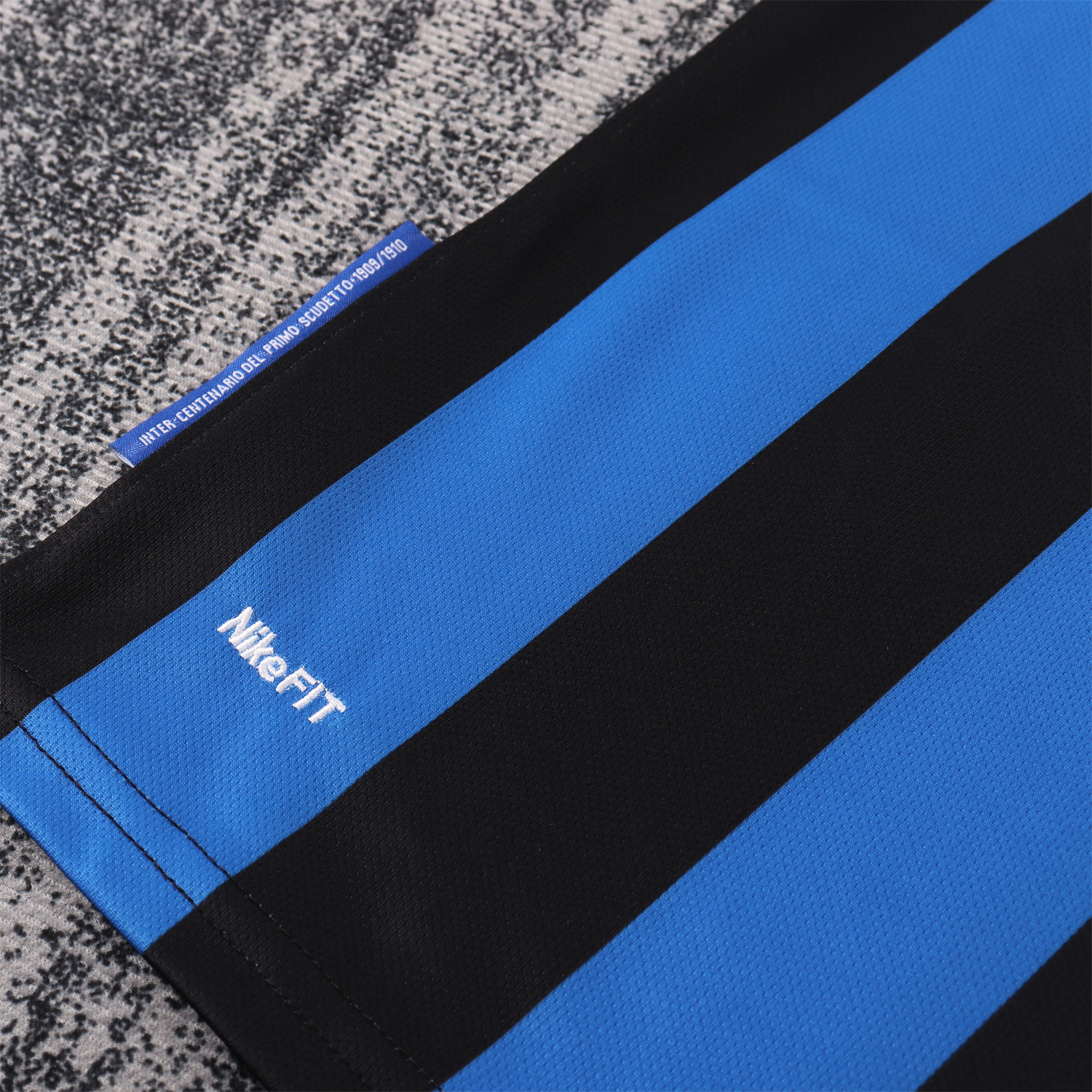AlphaJersey-Retro Inter Milan 2010-11 Home Kids Kit