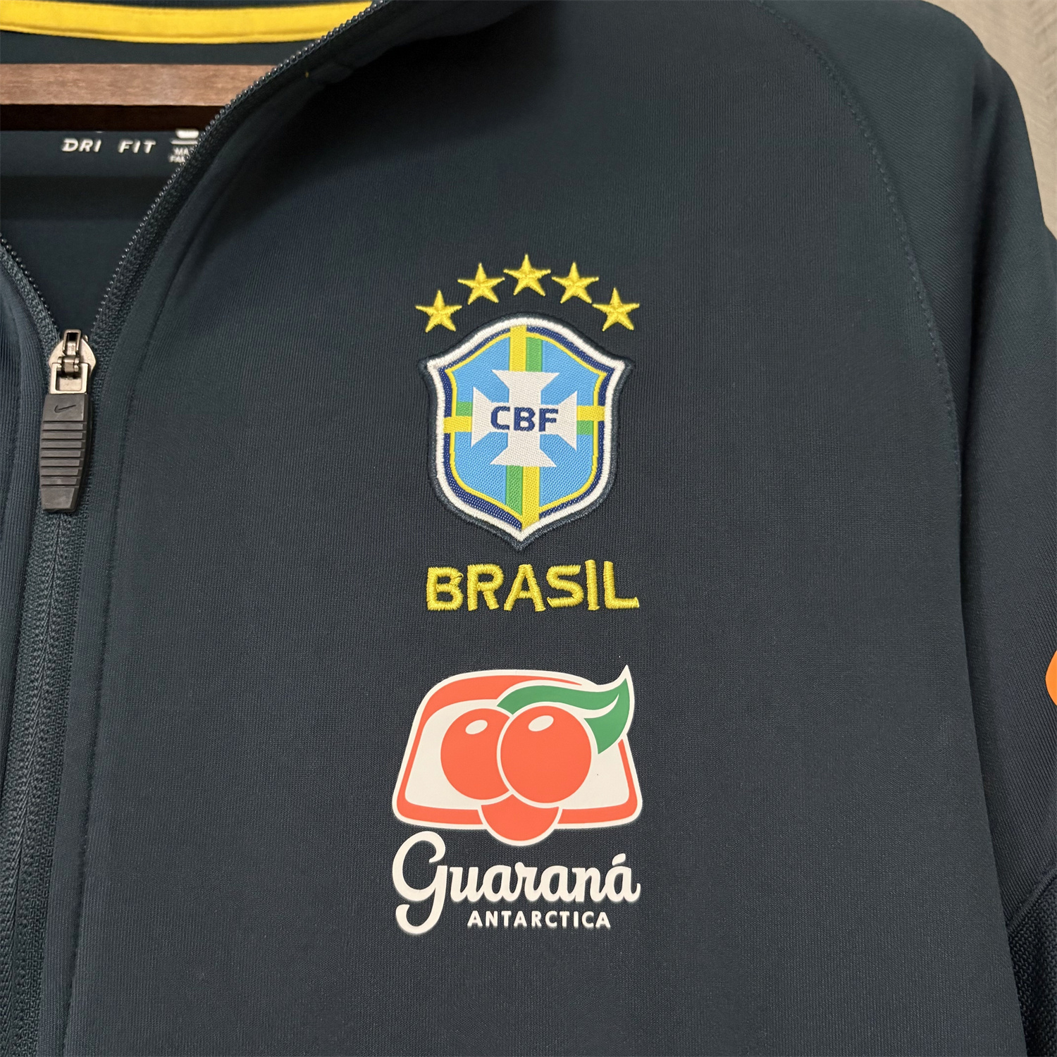 AlphaJersey-Retro Brazil 2022 Pre-Match Dark Blue Unsponsored Windbreaker
