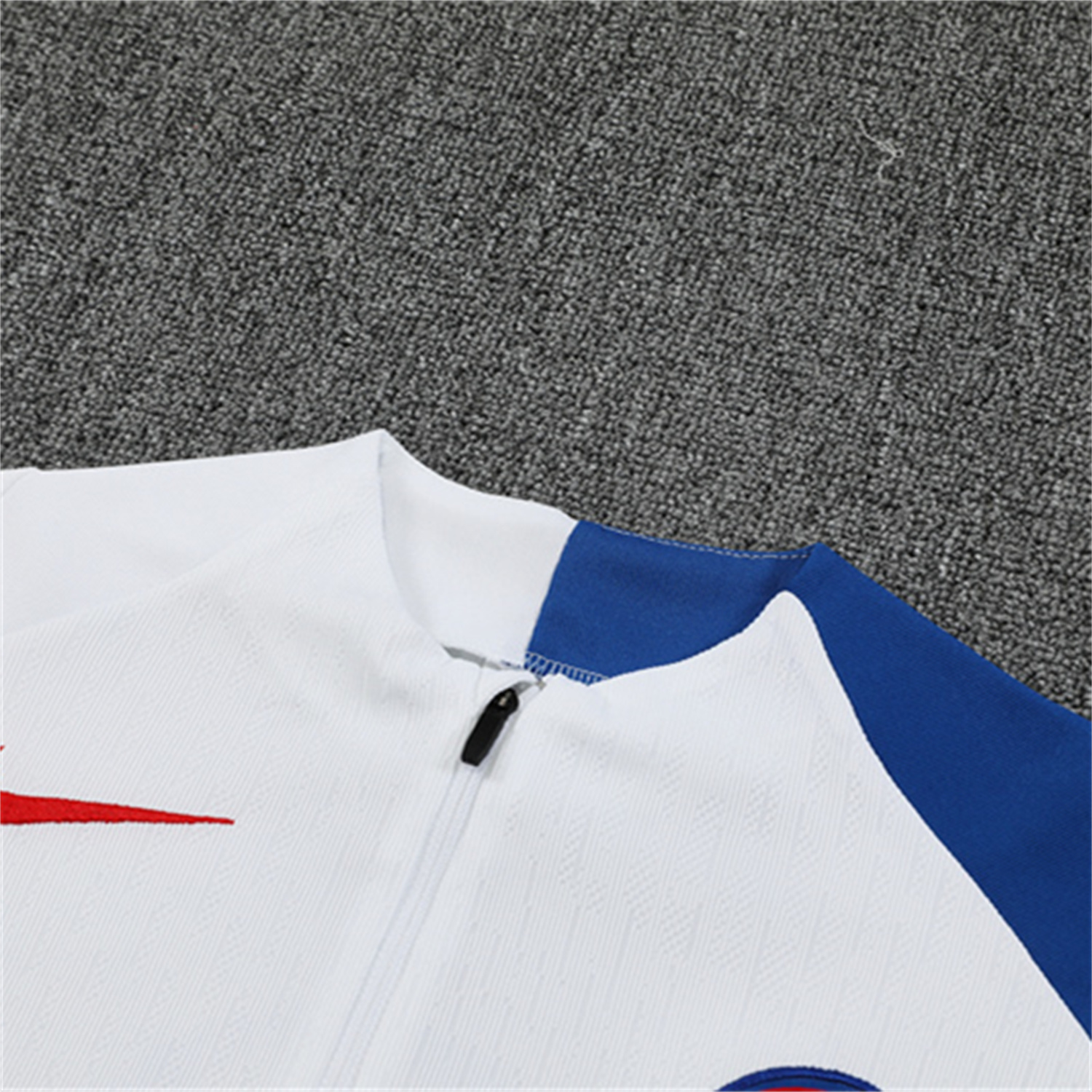 AlphaJersey-Paris Saint-Germain PSG 25-26 Kids Long Sleeve Training Set - Player Version - White Top and Black Pants