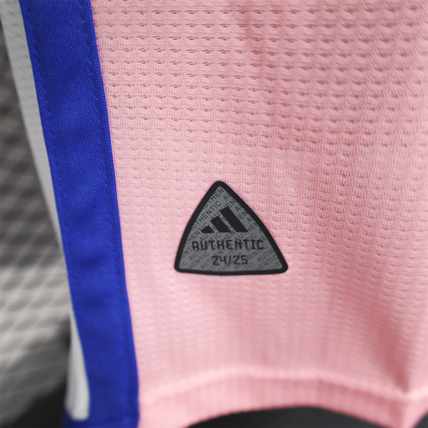AlphaJersey-Algeria 25-26 Pink Mountains Silhouette White Jersey - Player Version