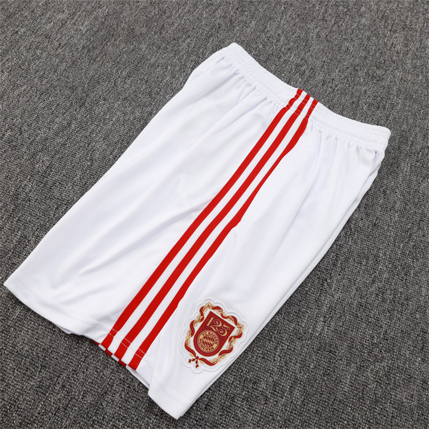 AlphaJersey-Bayern Munich 2025 125th Anniversary Vest Training Set - White Top and Shorts