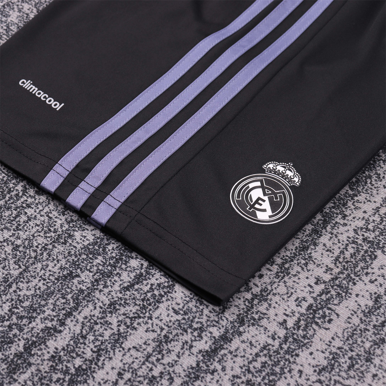 AlphaJersey-Retro Real Madrid 2016-17 Third Kids Kit