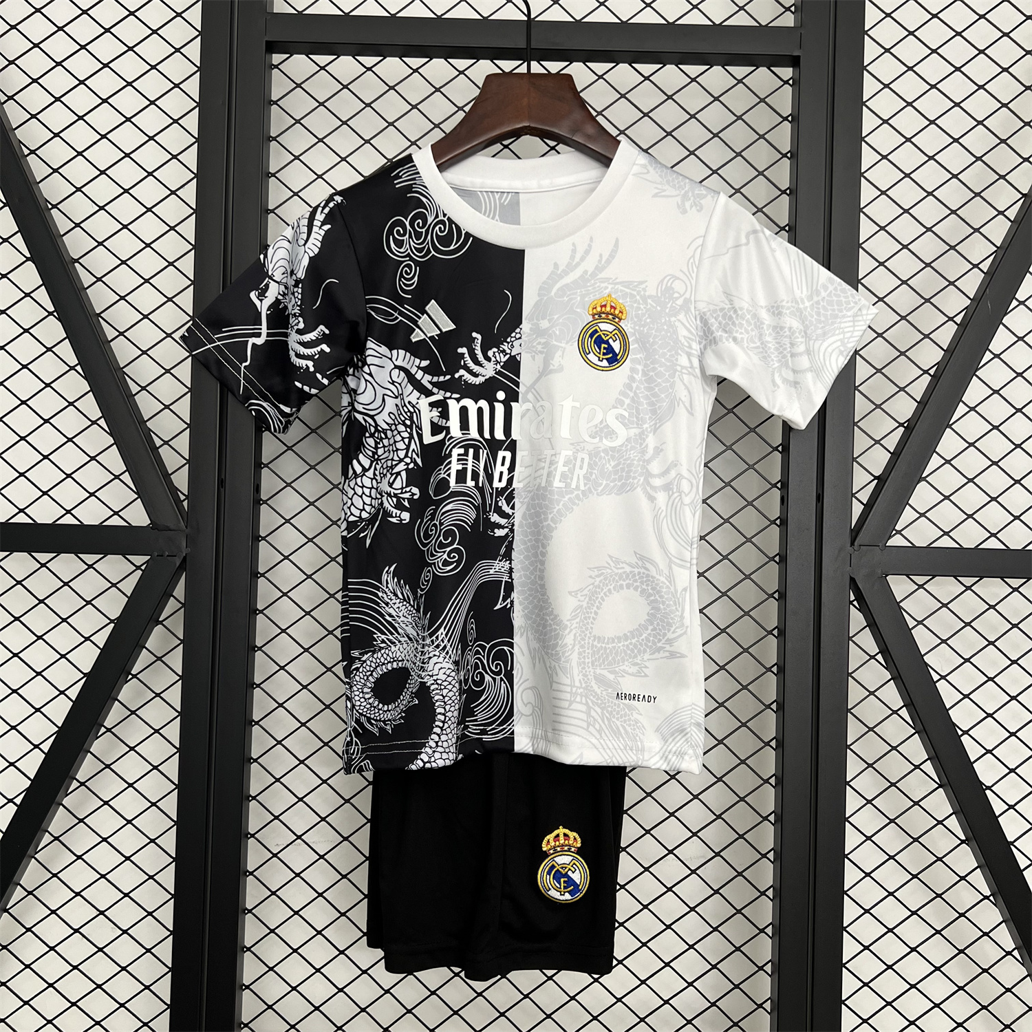 AlphaJersey-Real Madrid 25-26 Dragon White And Black Special Kids Kit