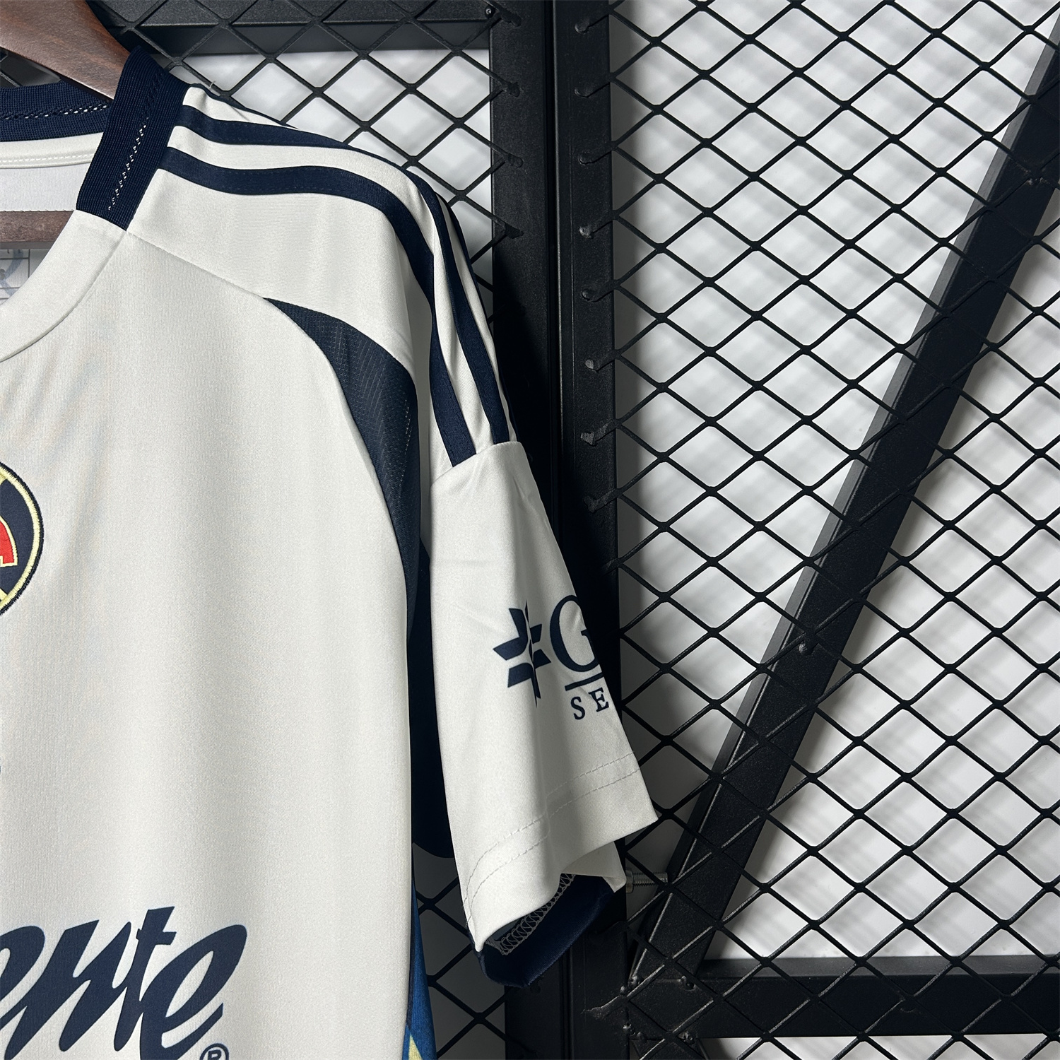 AlphaJersey-Club América 25-26 White Throwback Trefoil Special Edition Jersey - Fans Version