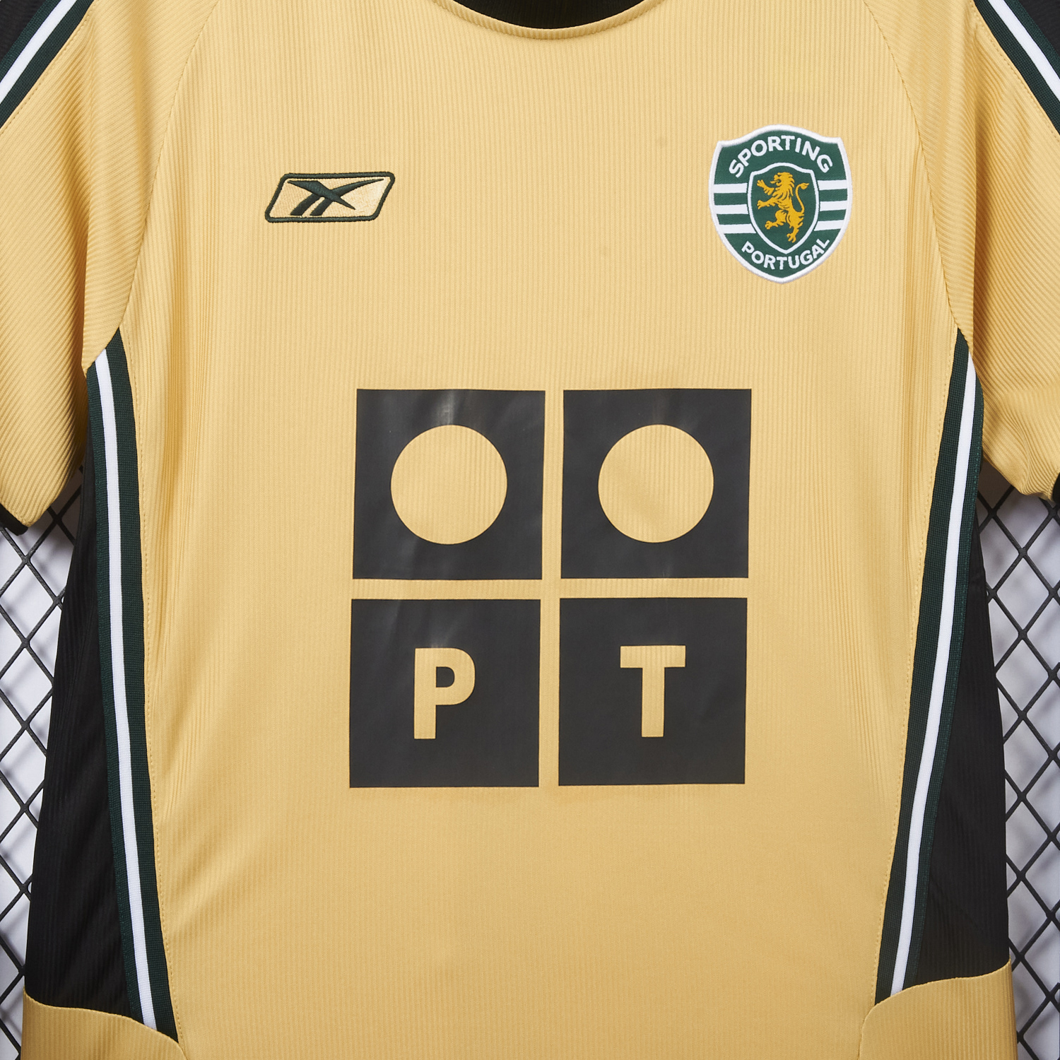 AlphaJersey-Retro Sporting CP 03-04 Away Jersey