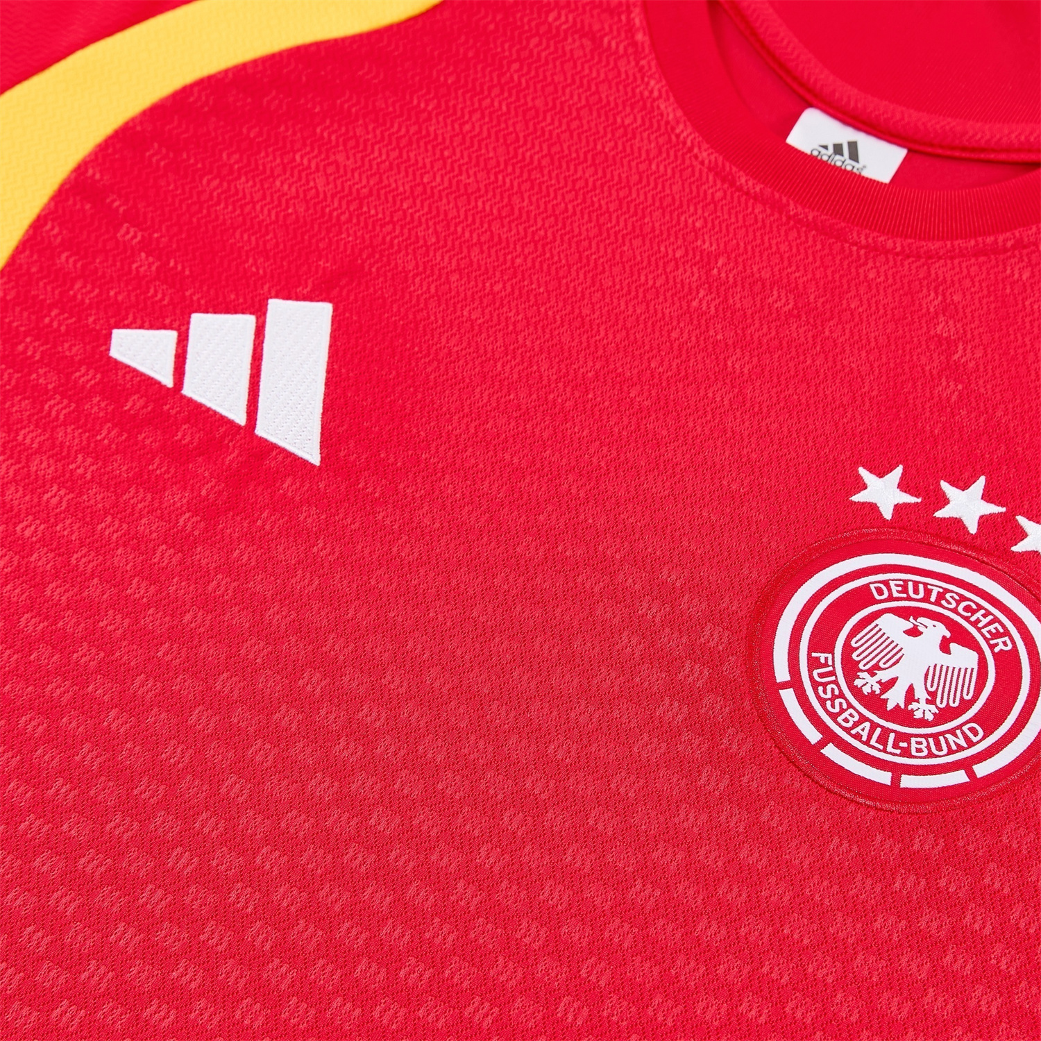AlphaJersey-Germany 2026 Short-Sleeve Training Set - Red Top and Black Shorts