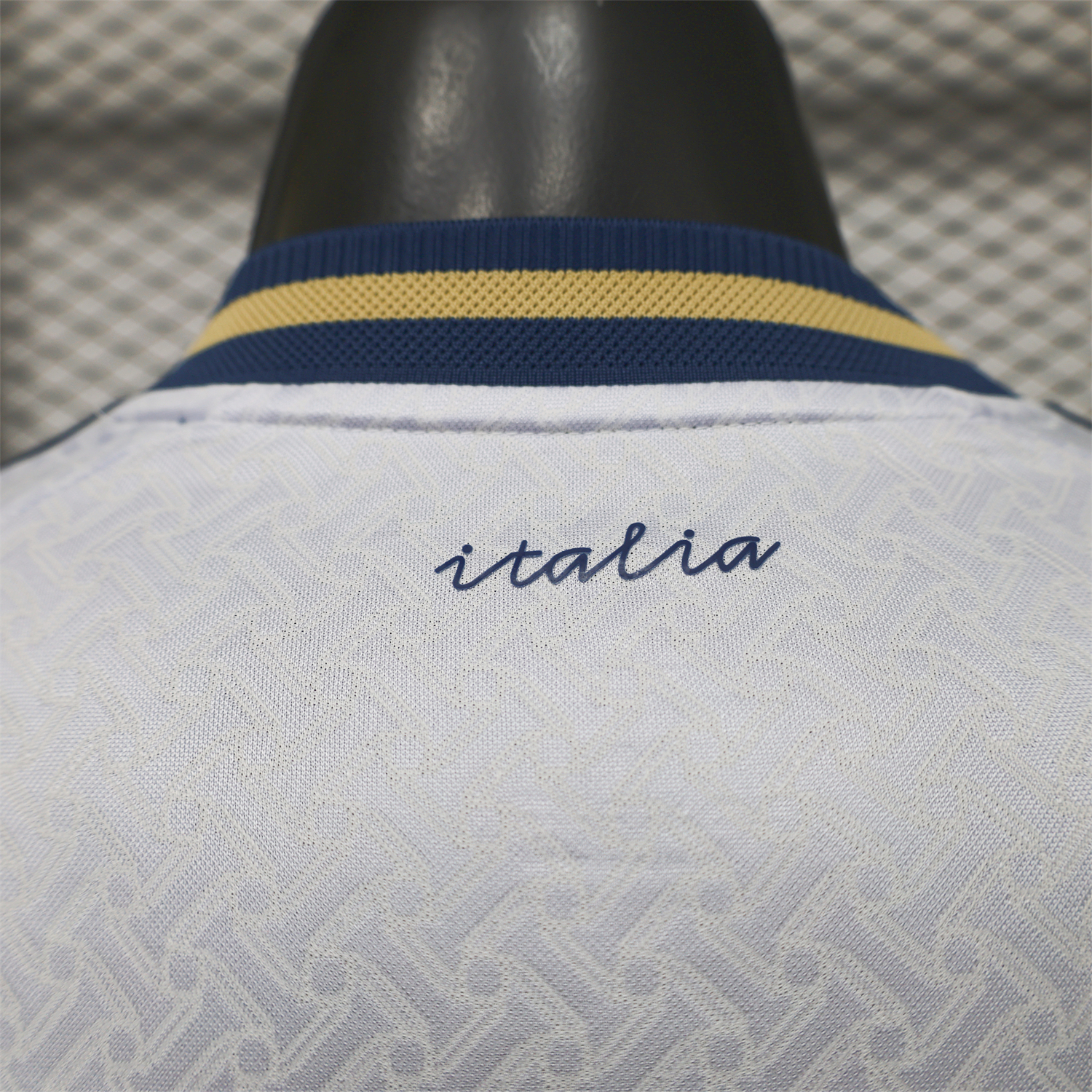 AlphaJersey-Italy 2026 Away Long Sleeves Jersey - Player Version