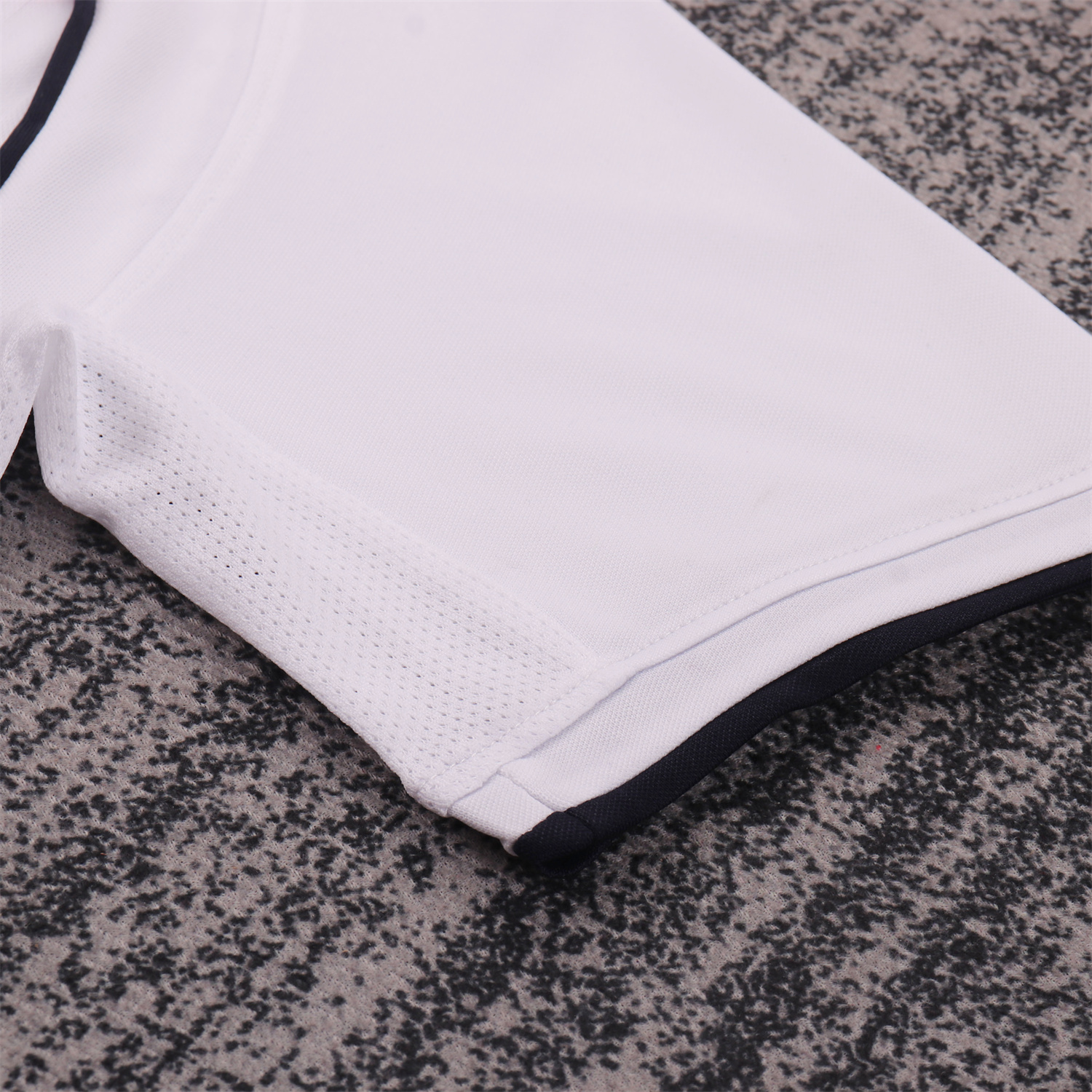 AlphaJersey-Retro England 2002 Home Kids Kit