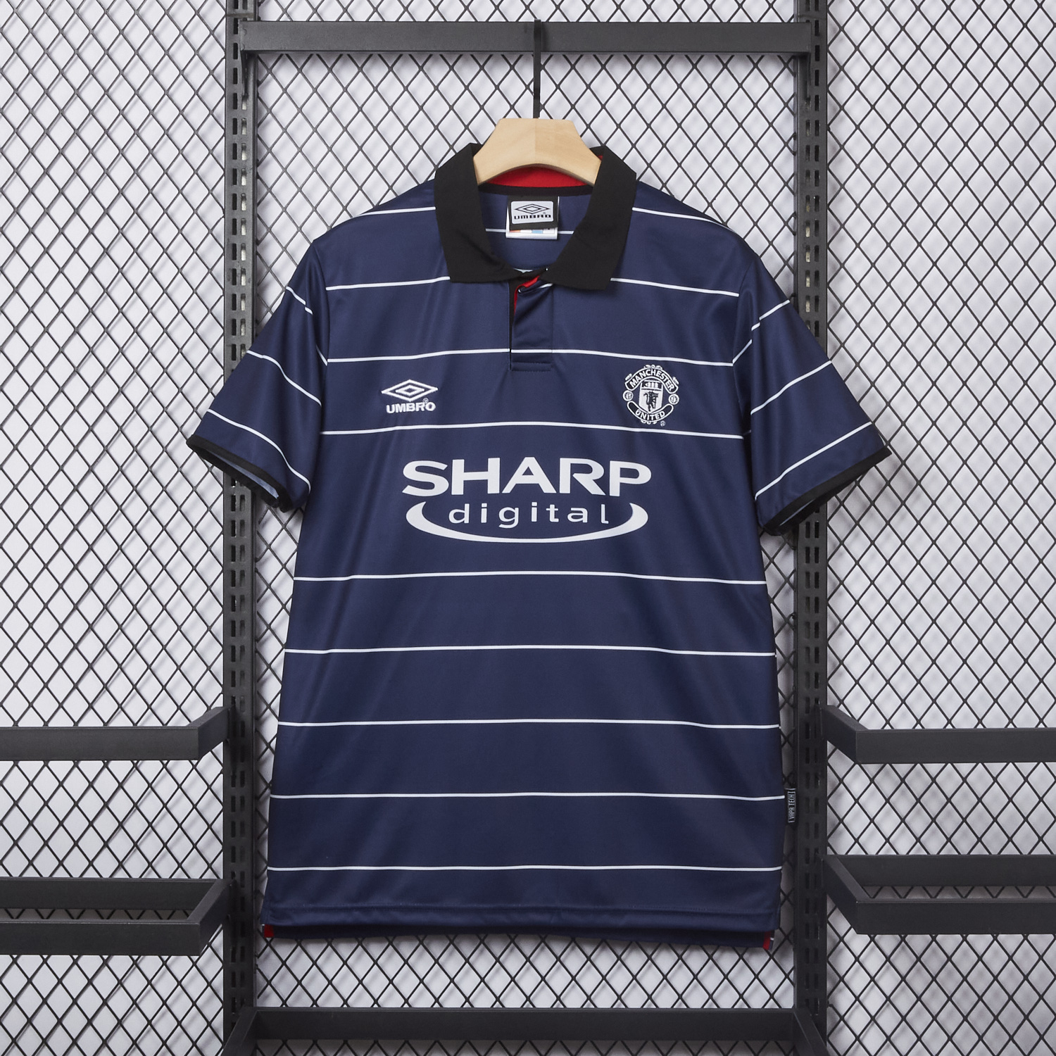 AlphaJersey-Retro Manchester United 1999-00 Third Jersey