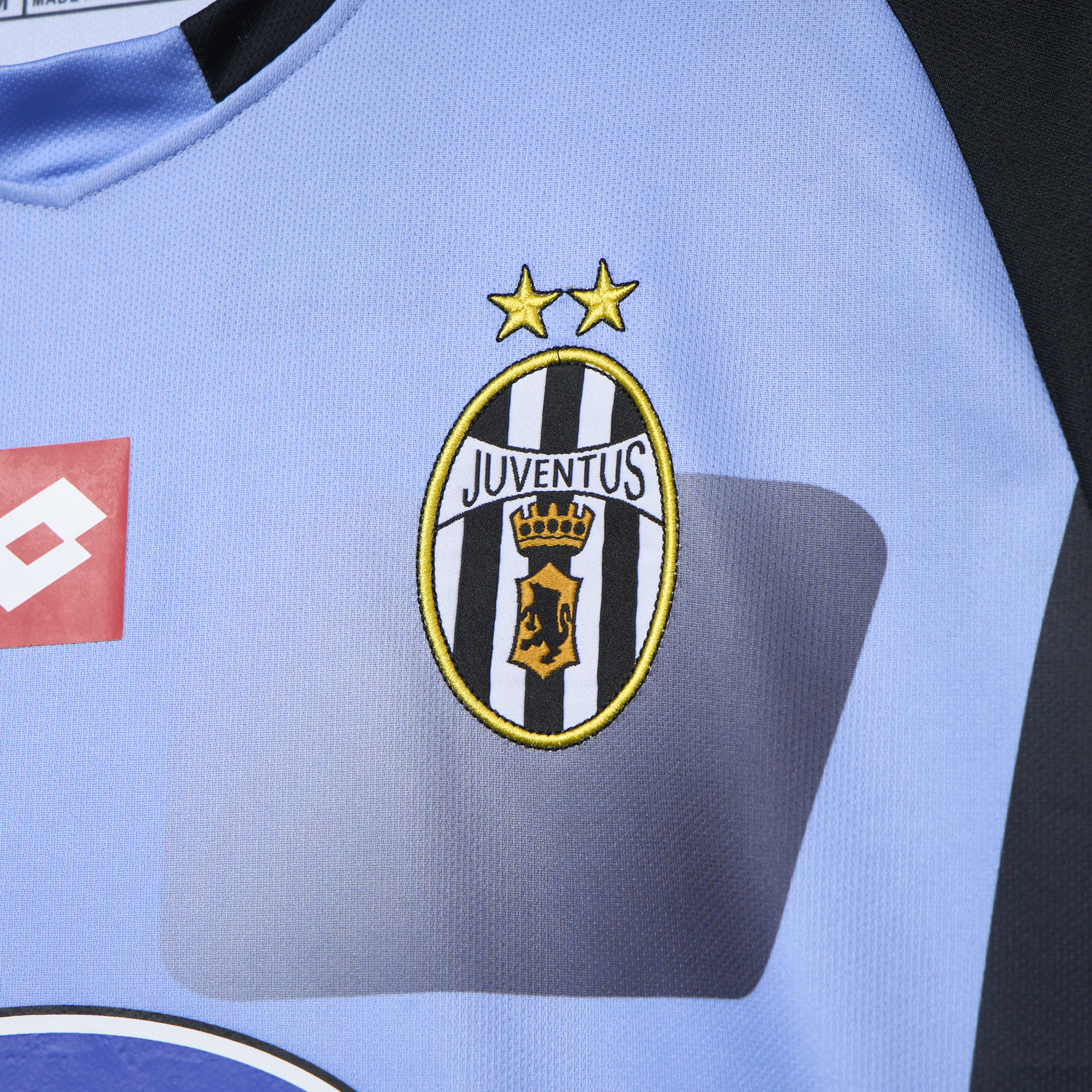 AlphaJersey-Retro Juventus 2002-03 Blue Goalkeeper Jersey