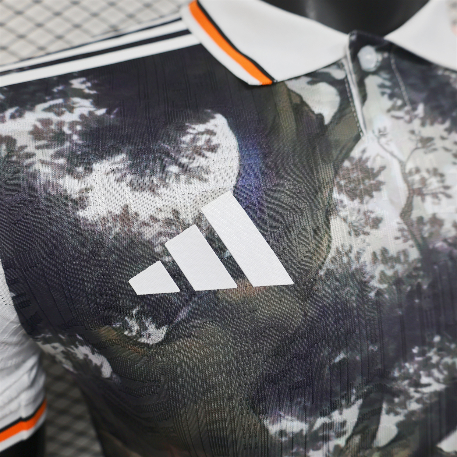 AlphaJersey-Japan 25-26 Son Goku Meditates Under The Tree Special Jersey - Player Version