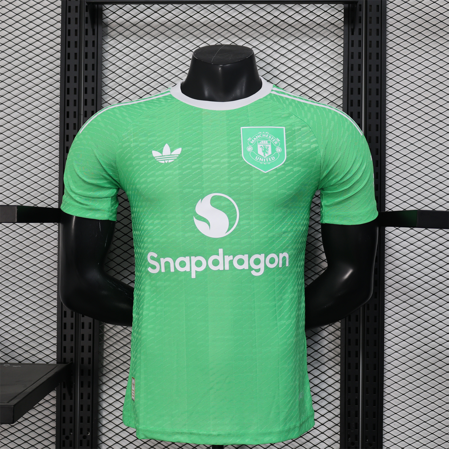 AlphaJersey-Manchester United 25-26 Trefoil Green Goalkeeper Jersey - Player Version