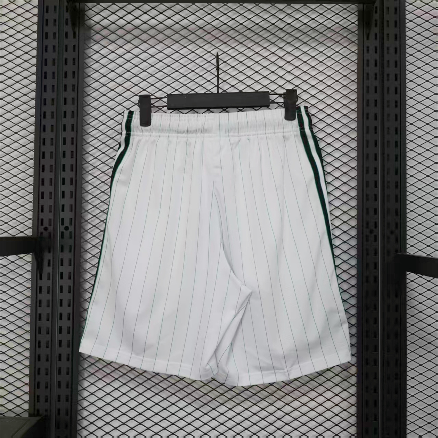 AlphaJersey-Liver.pool 25-26 Trefoil White Travel Shorts - Player Version