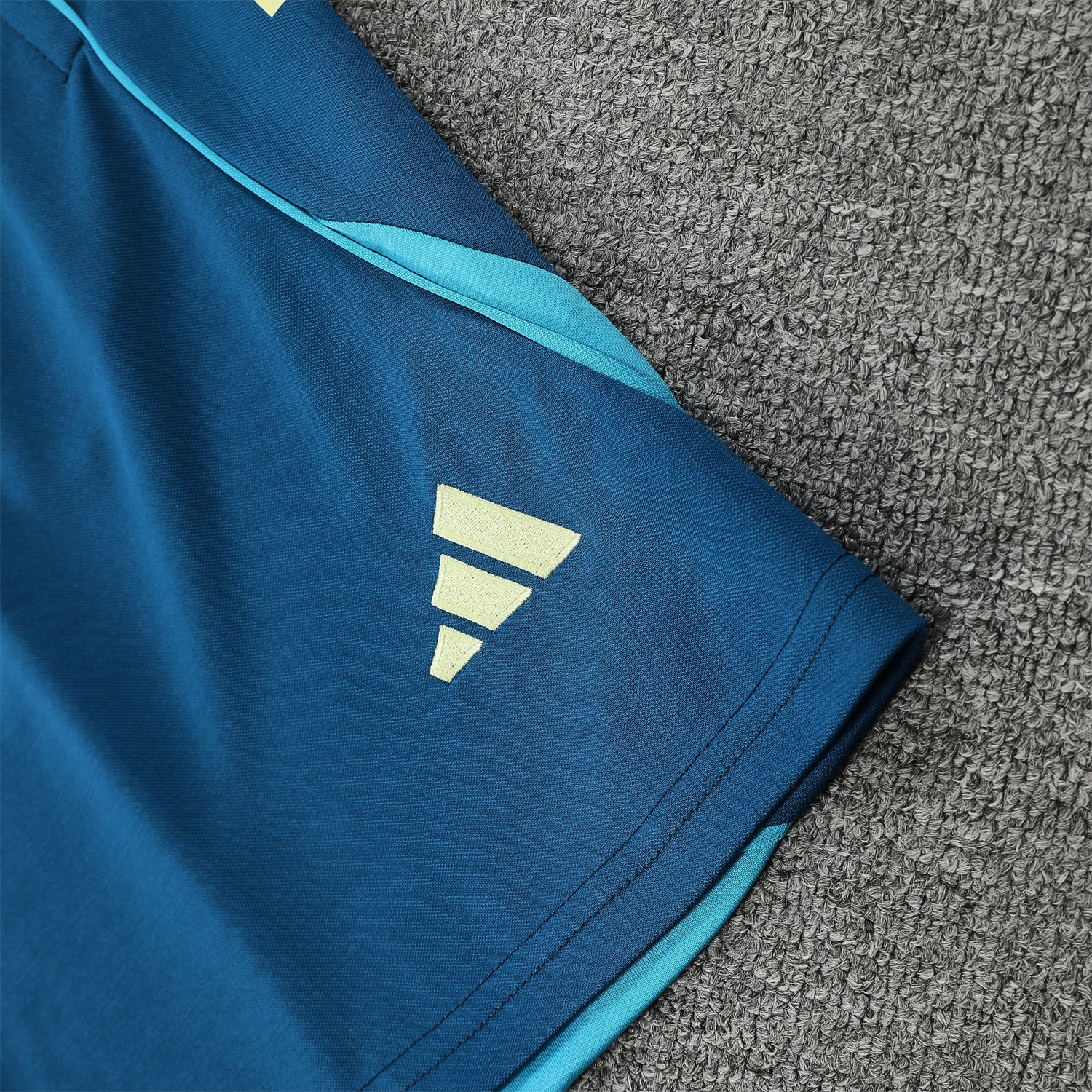 AlphaJersey-Club América 25-26 Short-Sleeve Training Set - Deep Blue Top & Deep Blue Shorts