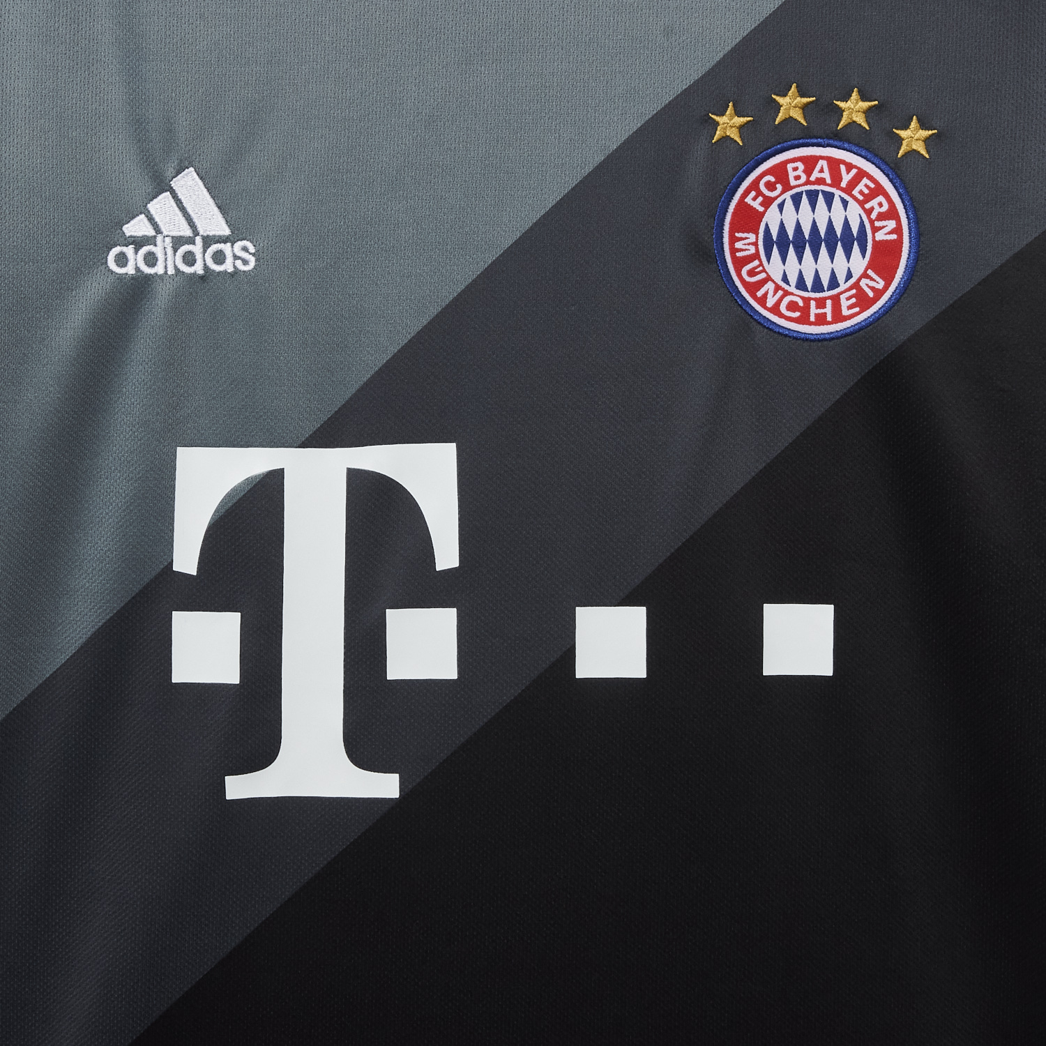 AlphaJersey-Retro Bayern Munich 2016-17 Away Men's Adult Jersey Set - Fans Version