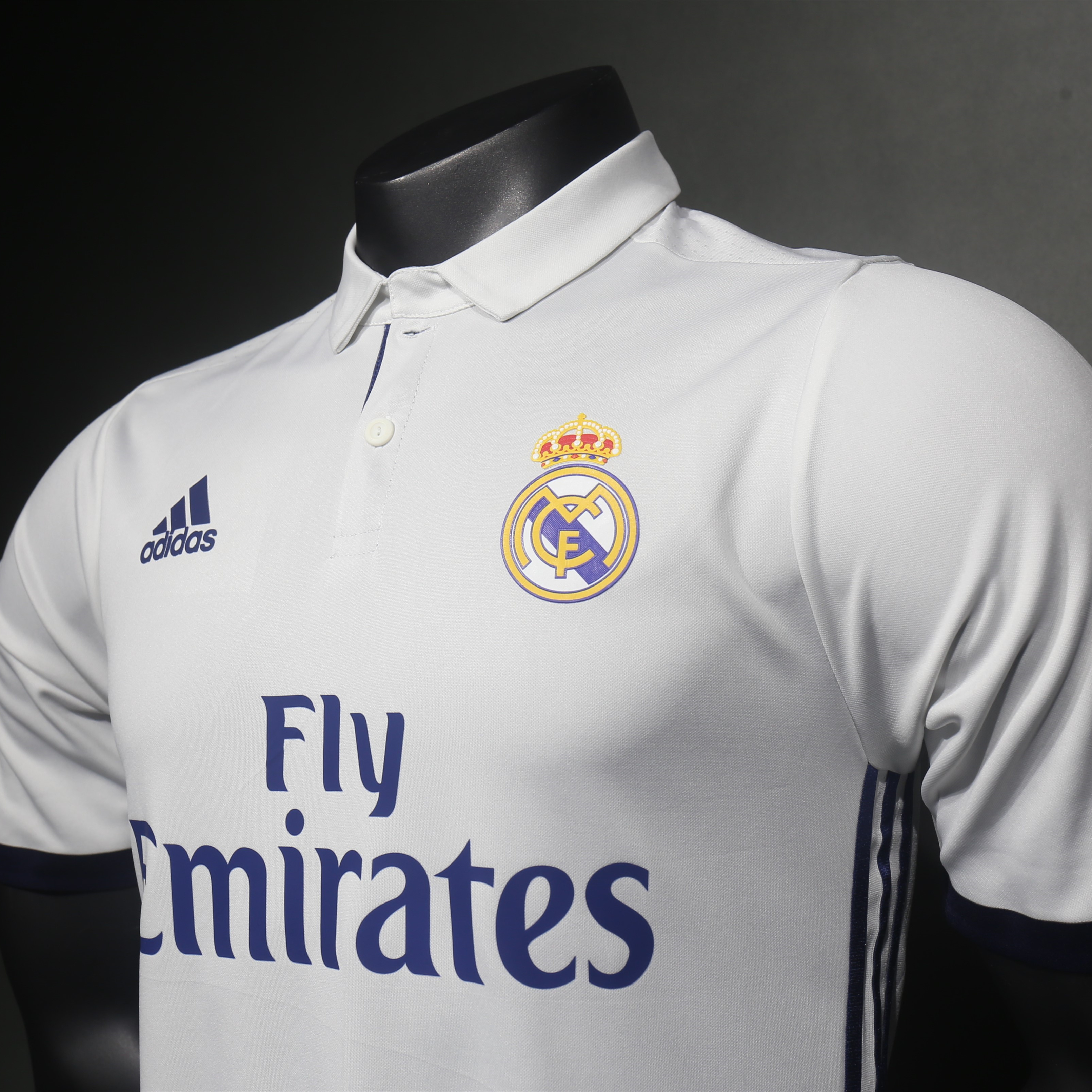 AlphaJersey-Retro Real Madrid 16-17 Home Jersey - Player Version