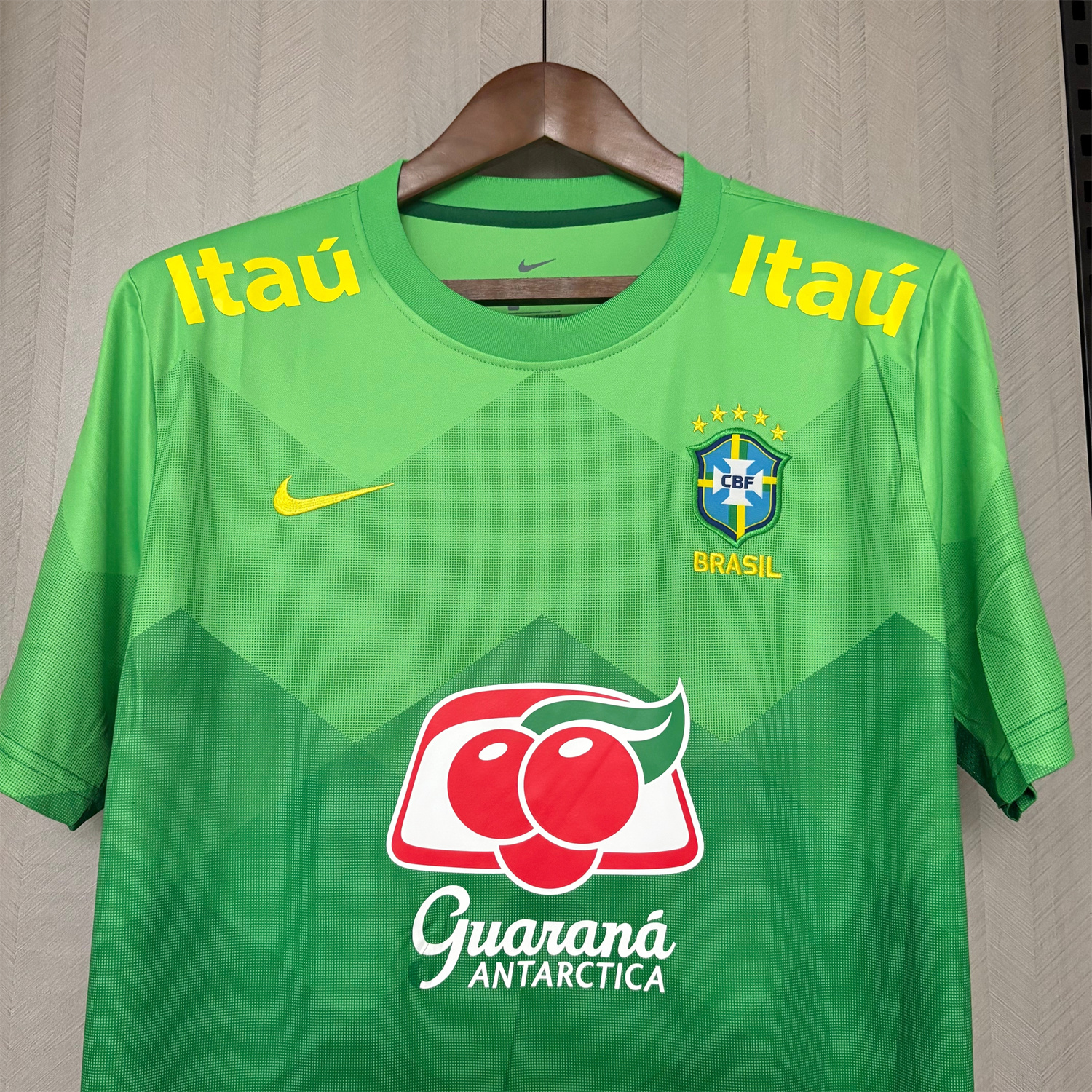 AlphaJersey-Retro Brazil 2022 Pre-Match Green Special Jersey